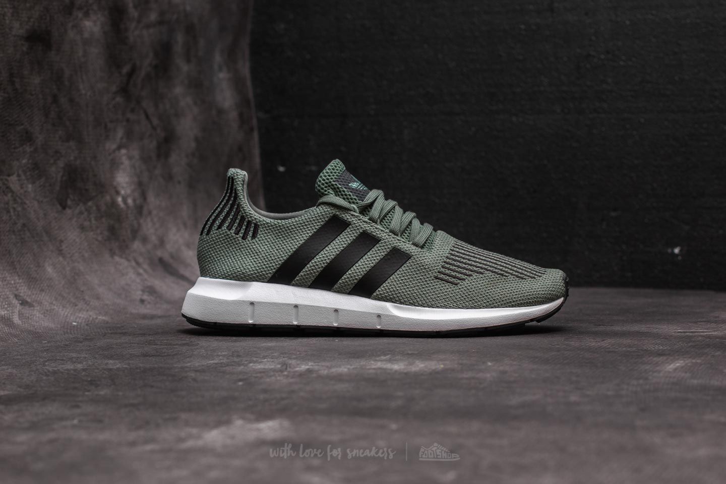 Adidas swift run discount trace cargo