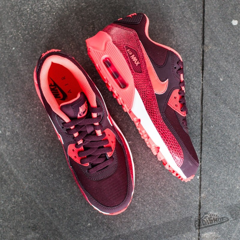 Women s shoes Nike WMNS Air Max 90 Deep Purple Hyper Punch Footshop