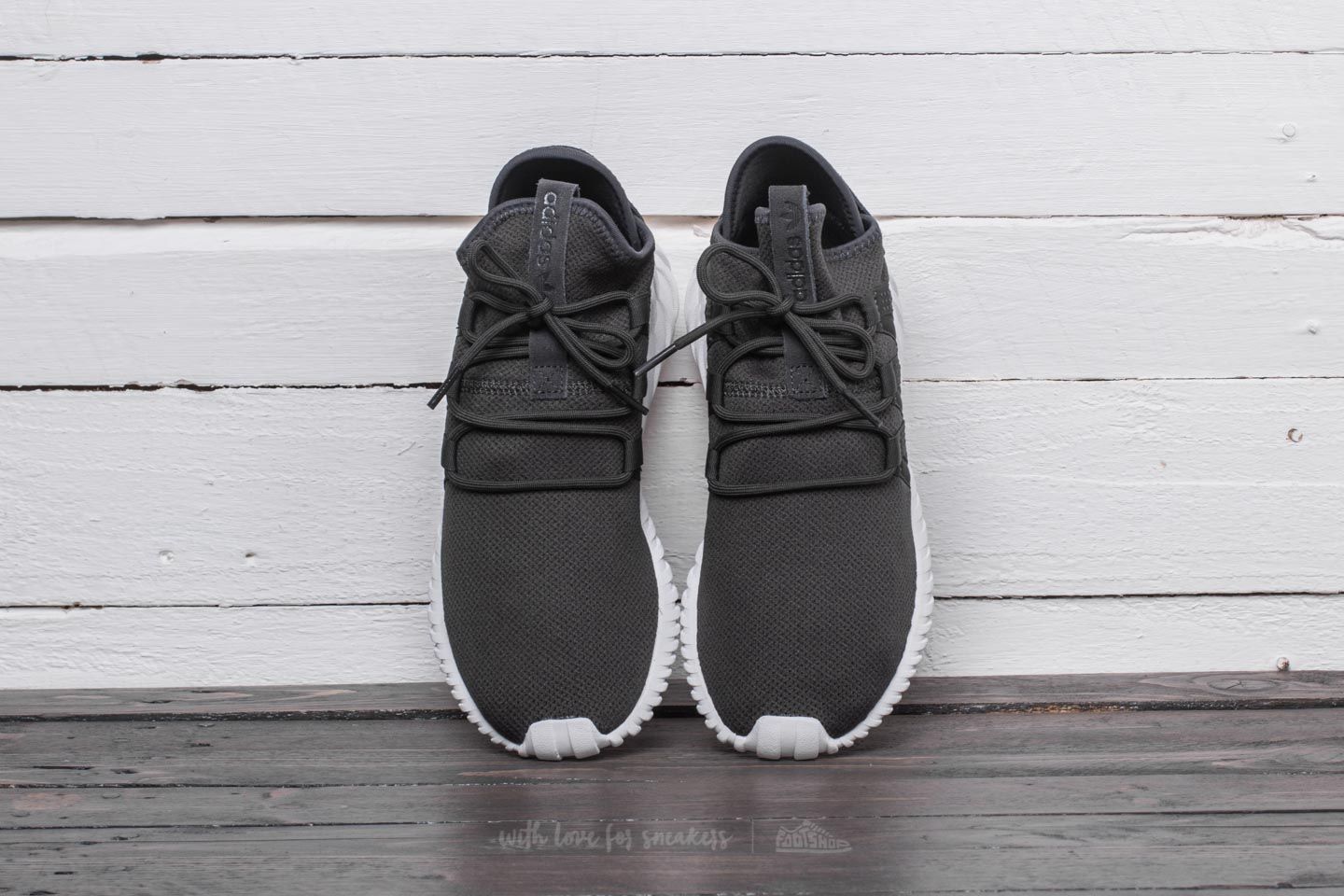 Ženski čevlji adidas Tubular Dawn Utility Black/ Utility Black/ Crystal White