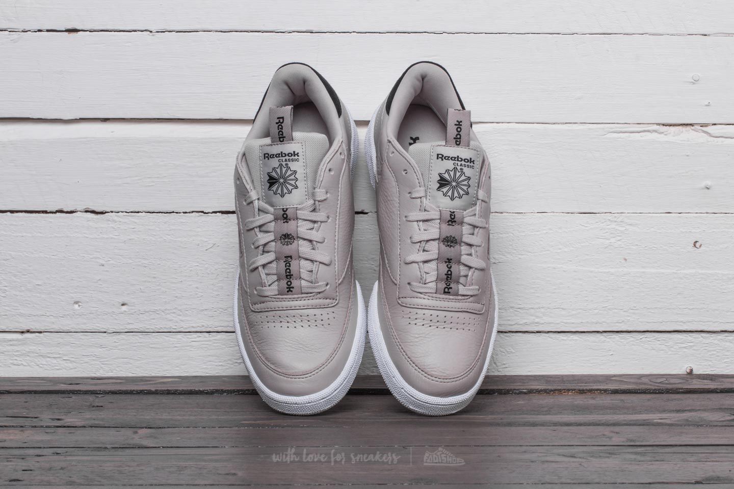 Men s shoes Reebok Club C 85 IT Sand Stone Black White Footshop