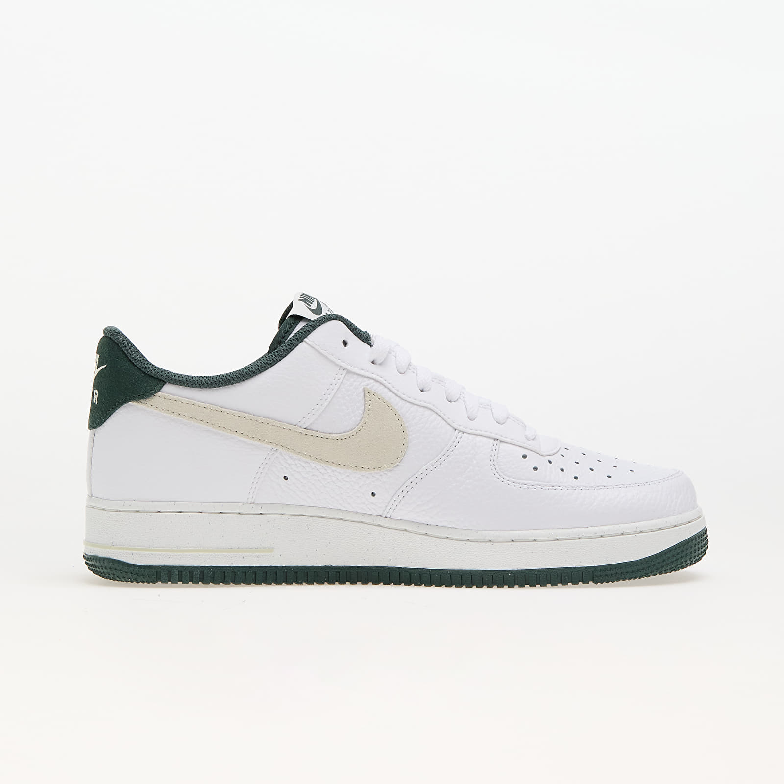Ανδρικά παπούτσια Nike Air Force 1 '07 Lv8 White/ Sea Glass-Vintage Green