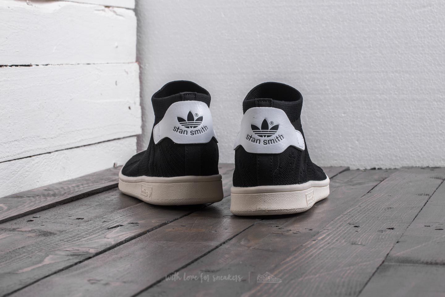 Adidas originals stan smith shock leather-trimmed hotsell primeknit slip-on sneakers