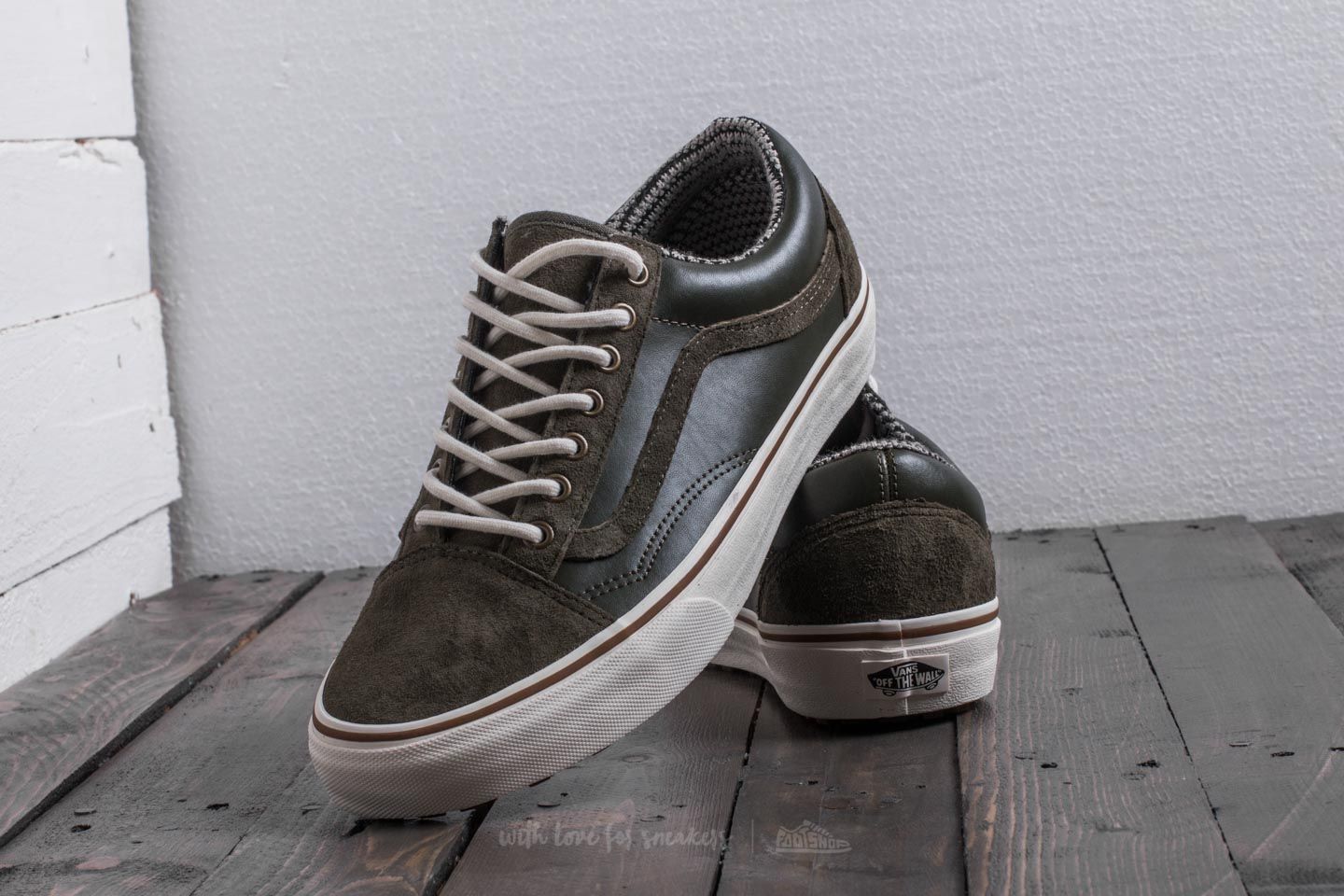 Vans old skool mte grey hot sale