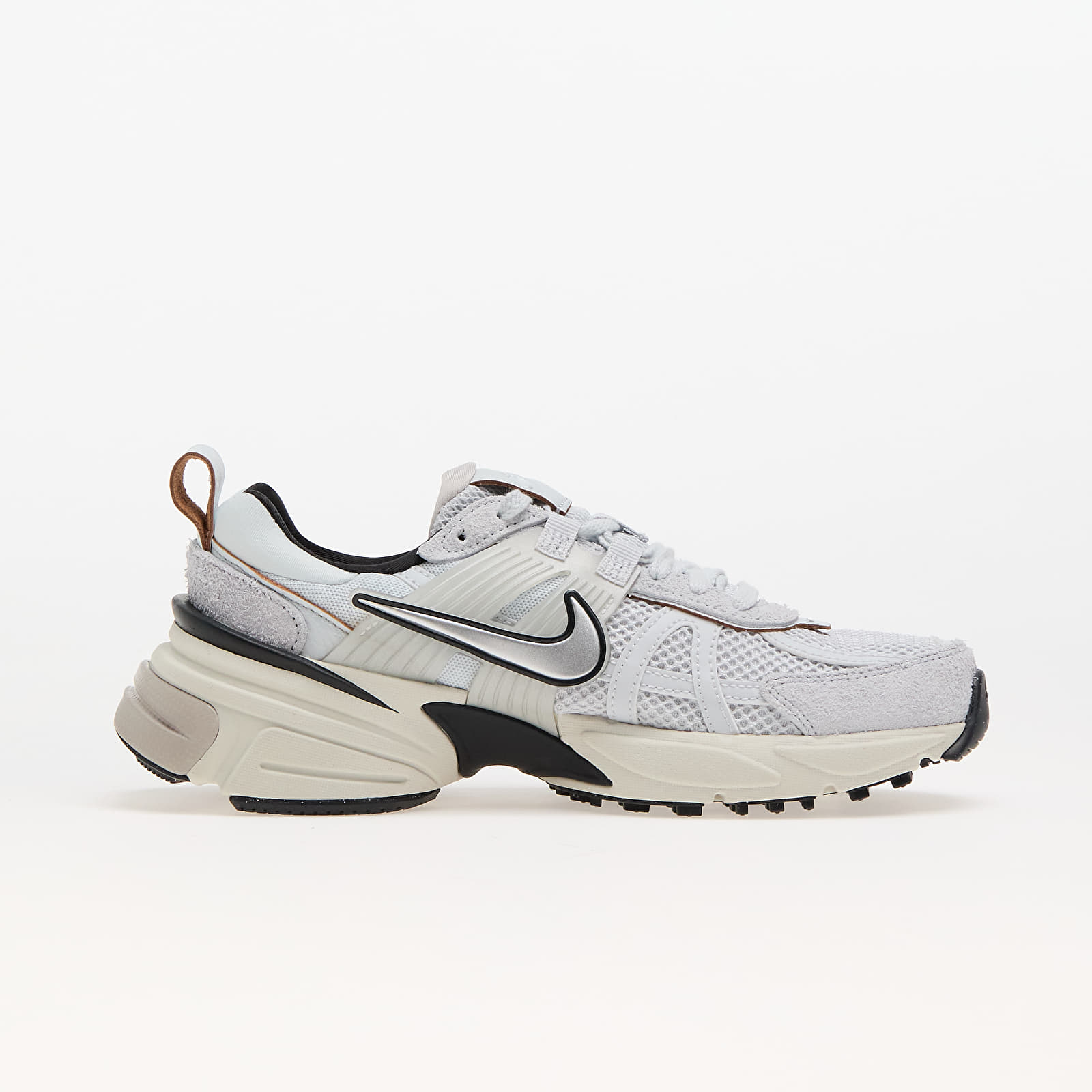 Sieviešu apavi Nike W V2K Run Pure Platinum/ Chrome-Platinum Tint