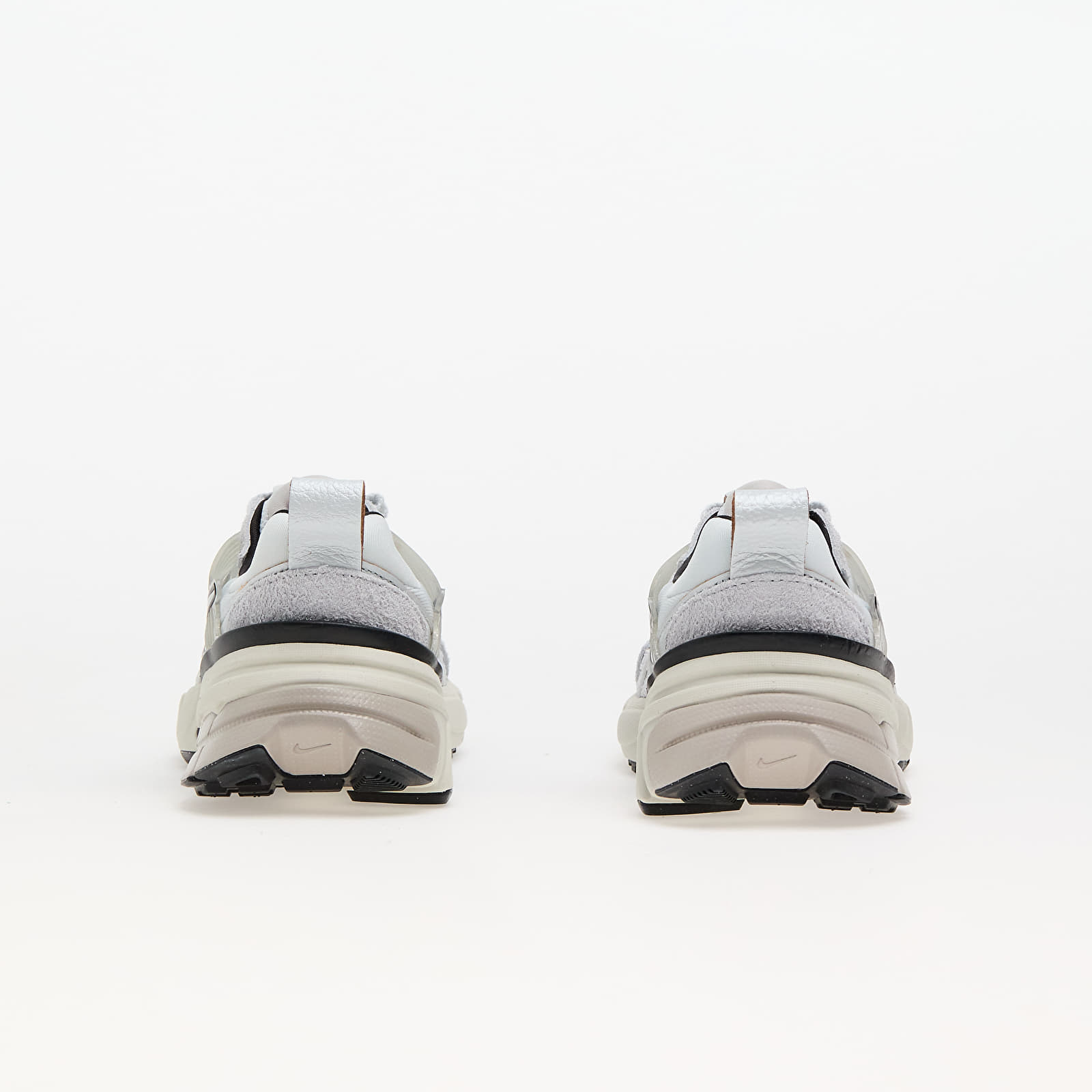Sieviešu apavi Nike W V2K Run Pure Platinum/ Chrome-Platinum Tint