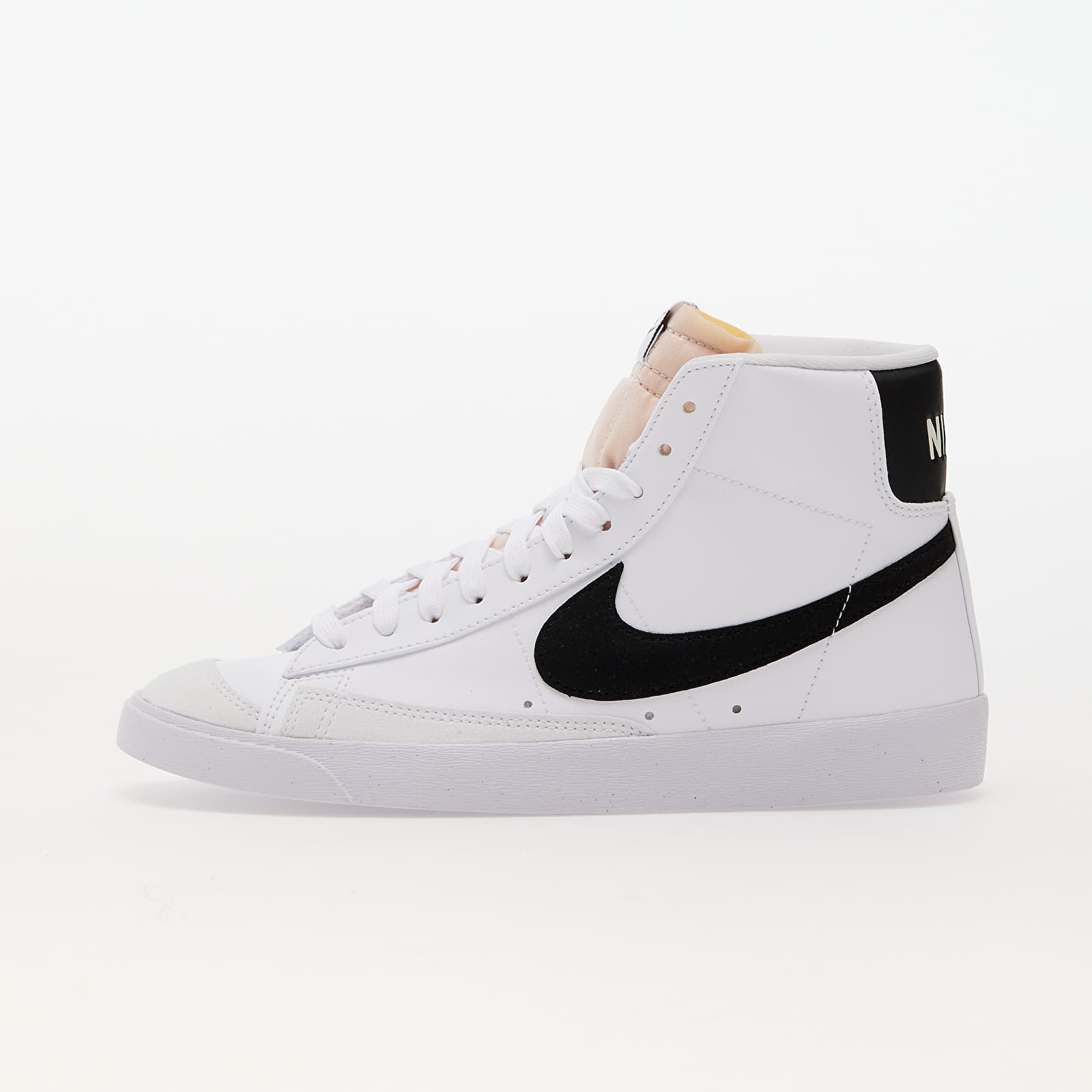 Dámske topánky a tenisky Nike W Blazer Mid '77 Next Nature White/ Black
