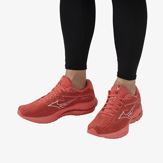 Rouge-red mizuno wave rider trainers top