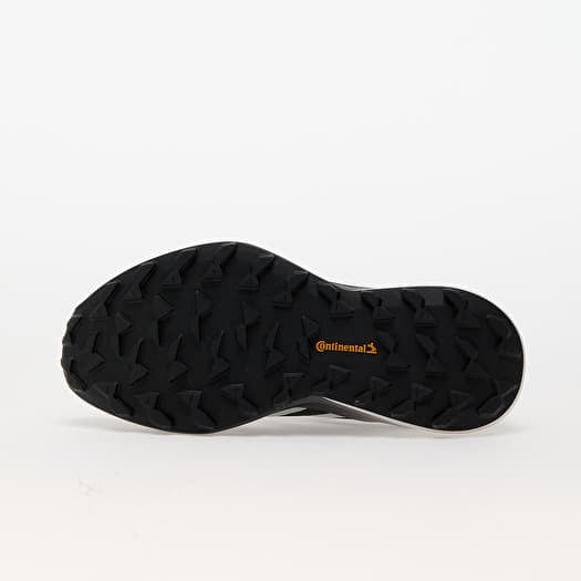 Adidas terrex 320 shoes top