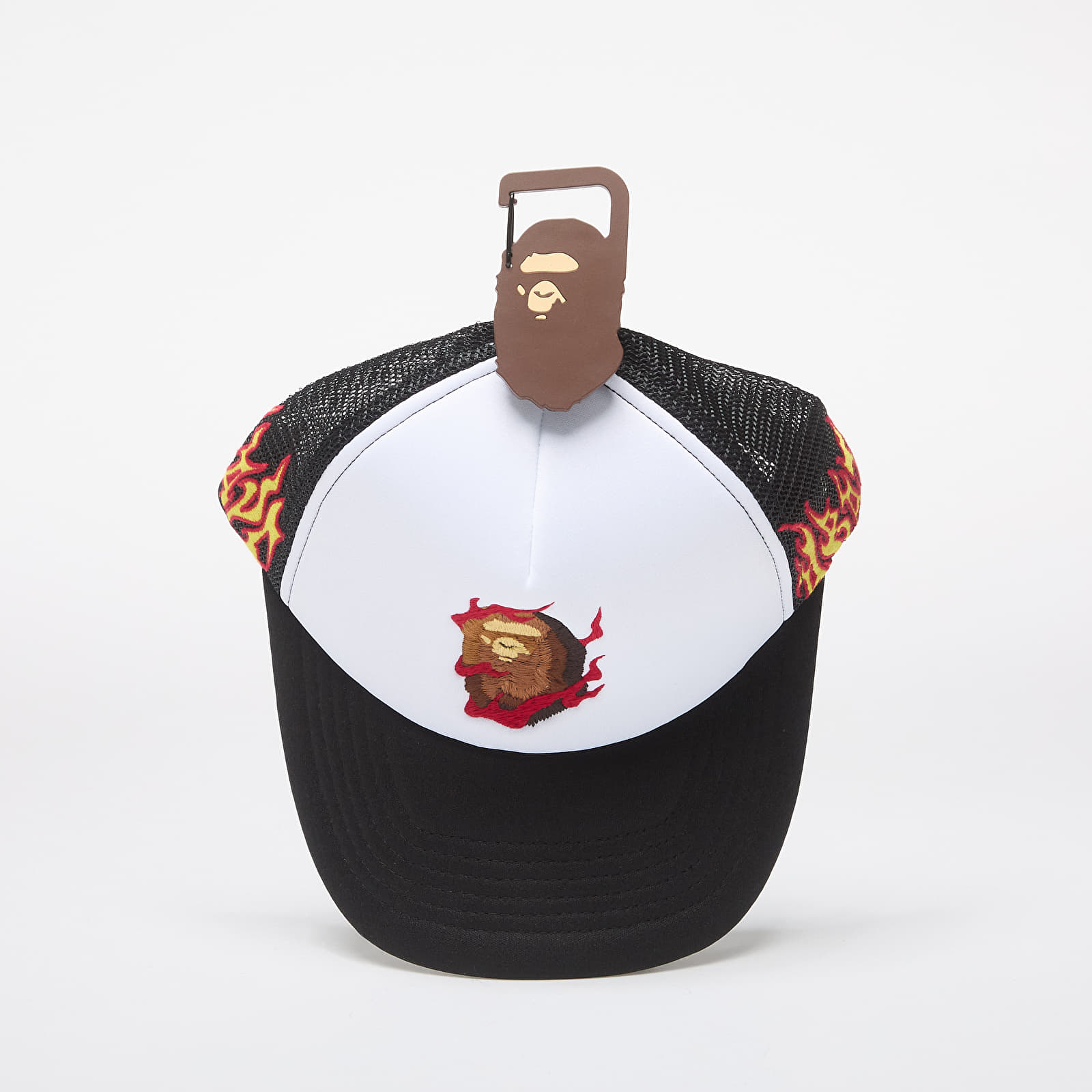 Czapki z daszkiem A BATHING APE Embroidery Fire Logo Trucker Cap Black