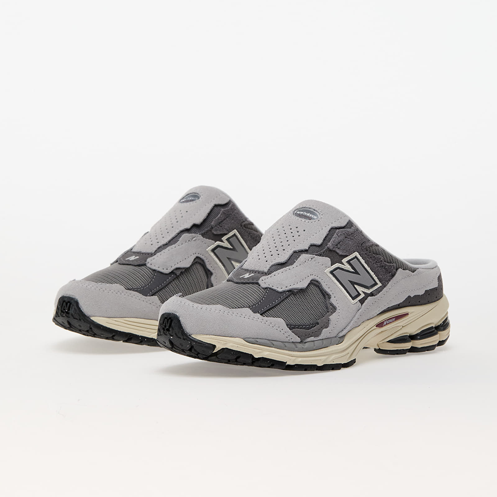 Încălțăminte și sneakerși pentru bărbați New Balance 2002R Raincloud