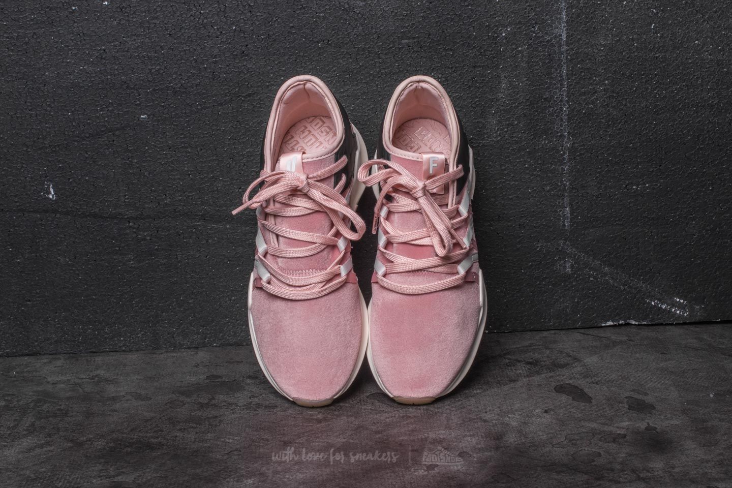 Chaussures et baskets femme adidas Consortium x Overkill x Fruition Sneaker Exchange EQT Lacing ADV Vapour Pink/ Icey Pink/ Clear White