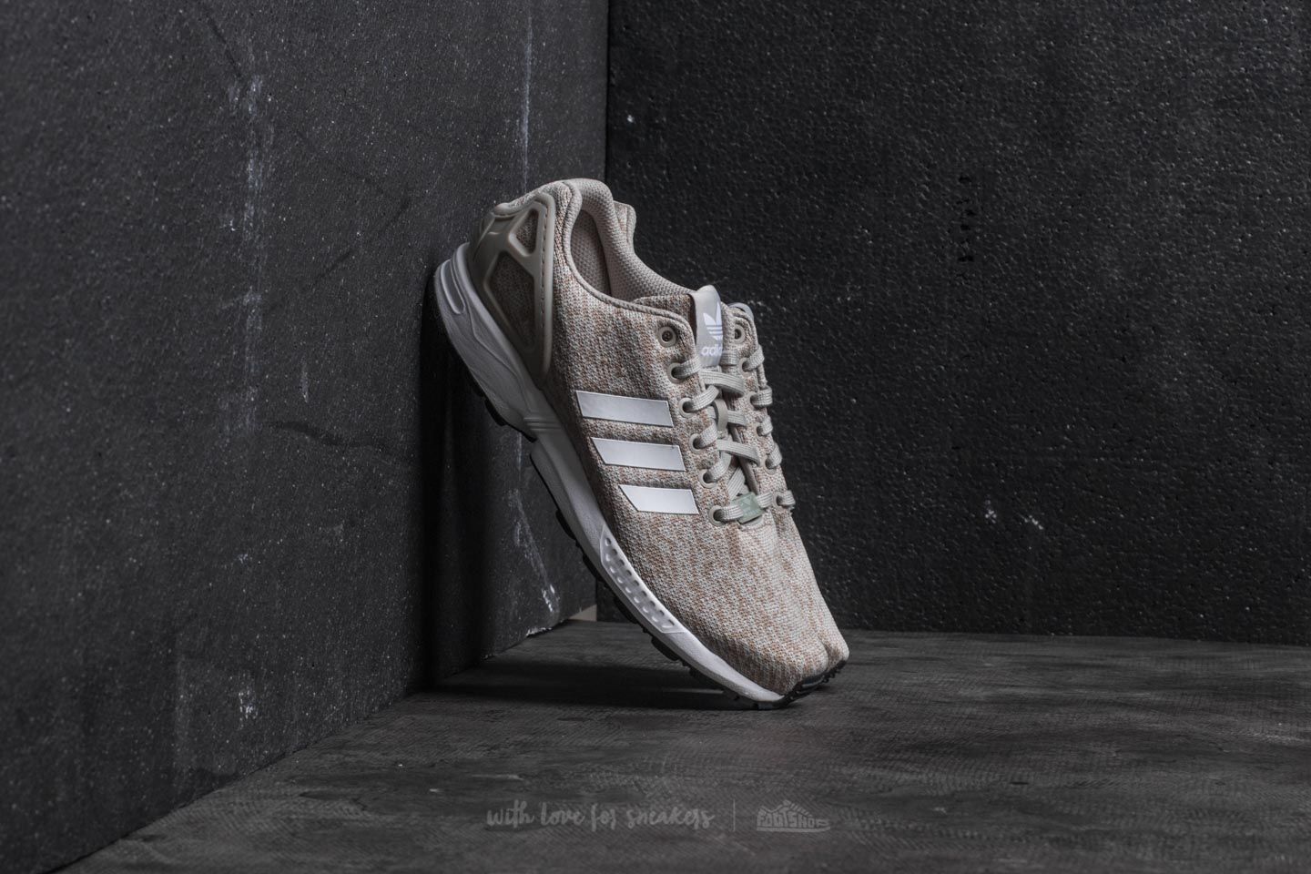 Vīriešu apavi adidas ZX Flux Sesame/ Ftw White/ Core Black