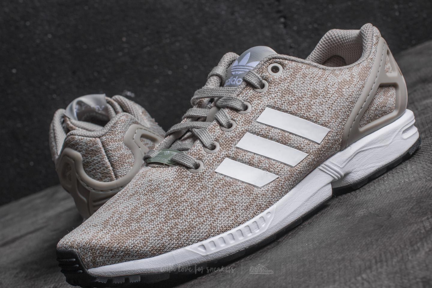 Vīriešu apavi adidas ZX Flux Sesame/ Ftw White/ Core Black