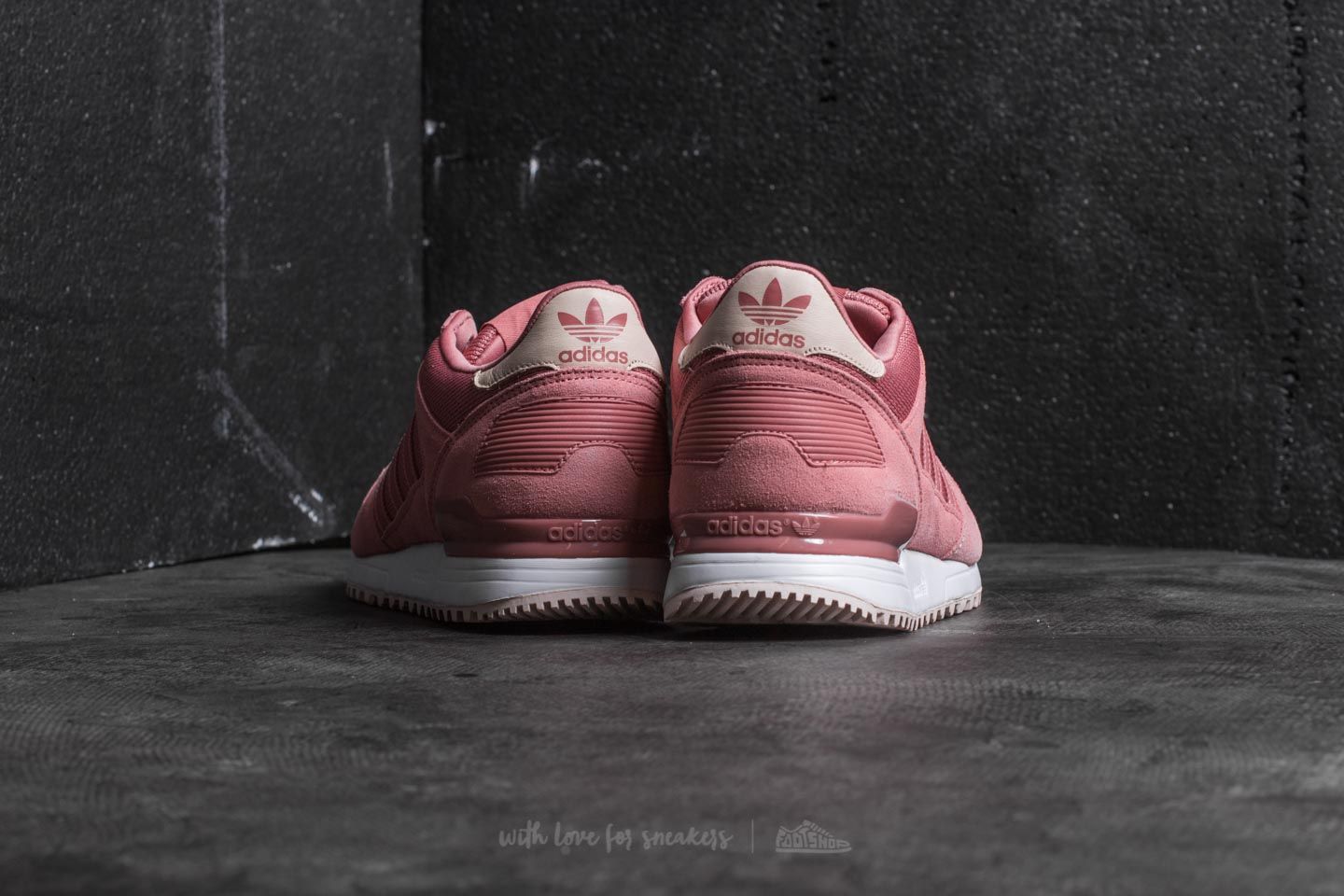 スペシャル特典 700 ZX adidas shoes Women's W Linen Pink/ Raw Pink/ Raw ウェア