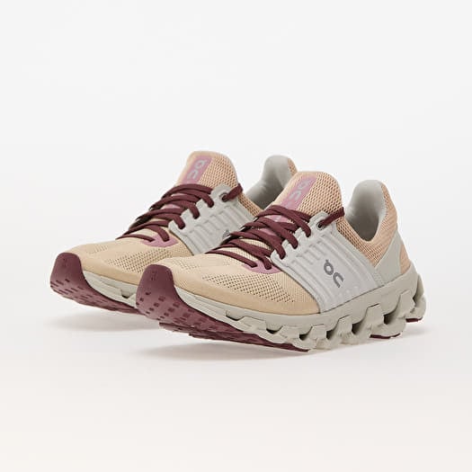 【関税込み】On ベージュ Cloudswift 3 AD スニーカー On Running Women's Cloudswift 3 AD - FREE Shipping & FREE