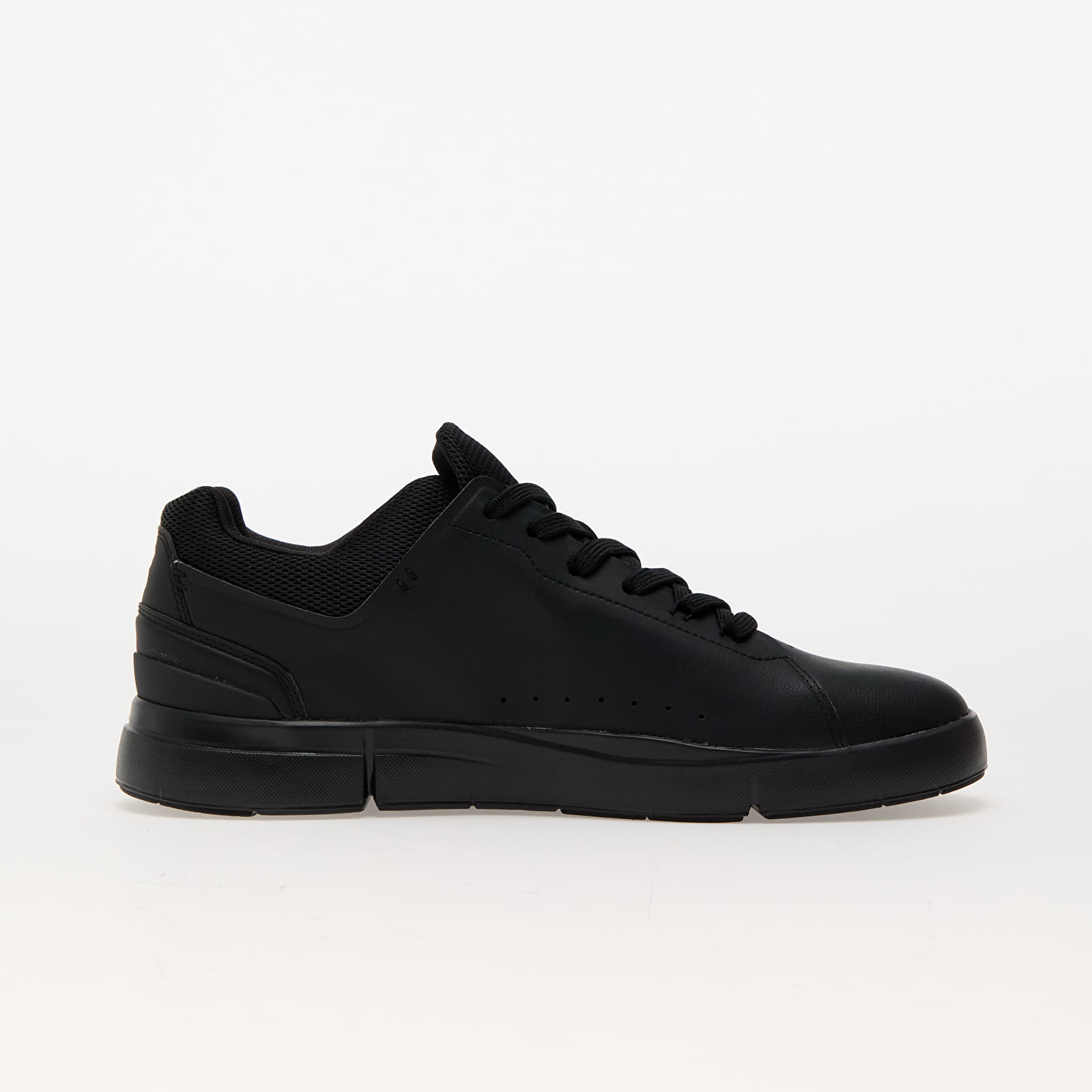 Männer On M The Roger Advantage All Black