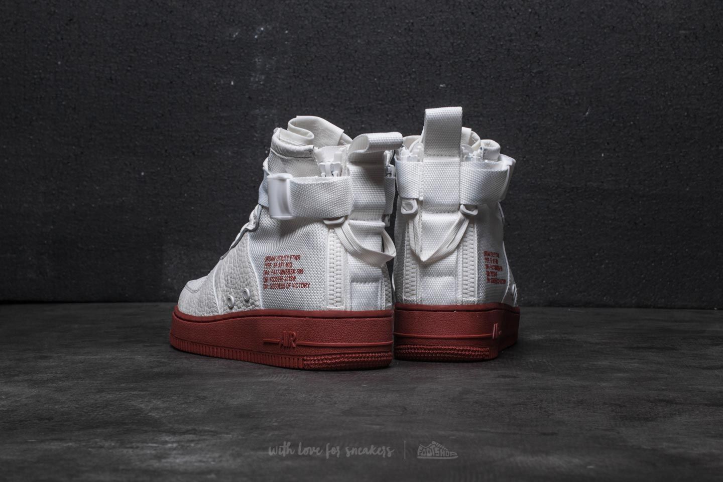 Încălțăminte și sneakerși pentru bărbați Nike SF Air Force 1 Mid Ivory/ Ivory-Mars Stone
