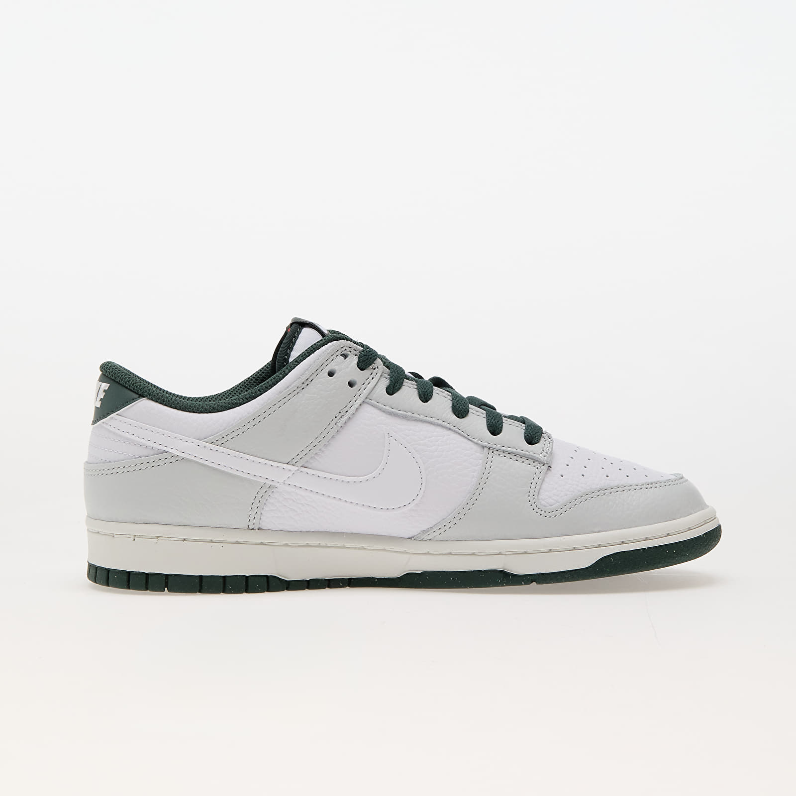 Мъжки кецове и обувки Nike Dunk Low Retro Photon Dust/ White-Vintage Green