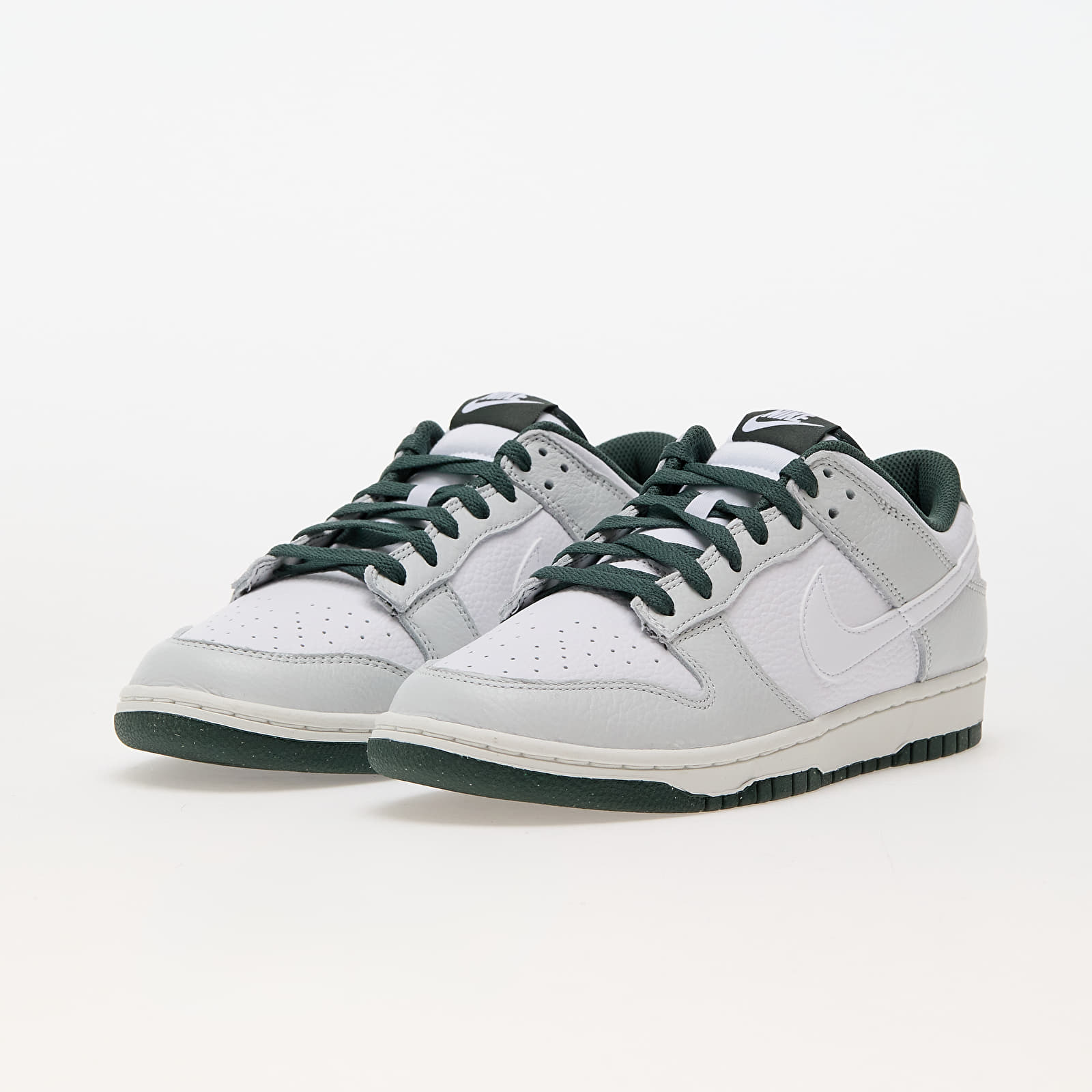 Мъжки кецове и обувки Nike Dunk Low Retro Photon Dust/ White-Vintage Green