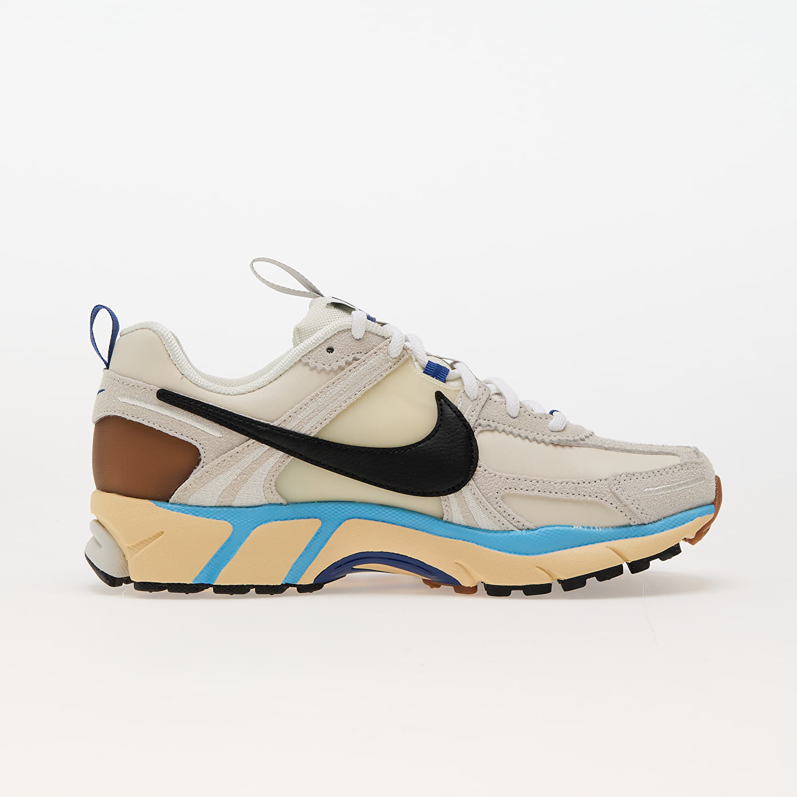Women's shoes Nike W Zoom Vomero 5 Prm Pale Ivory/ Black-Light Bone-Pale Vanilla