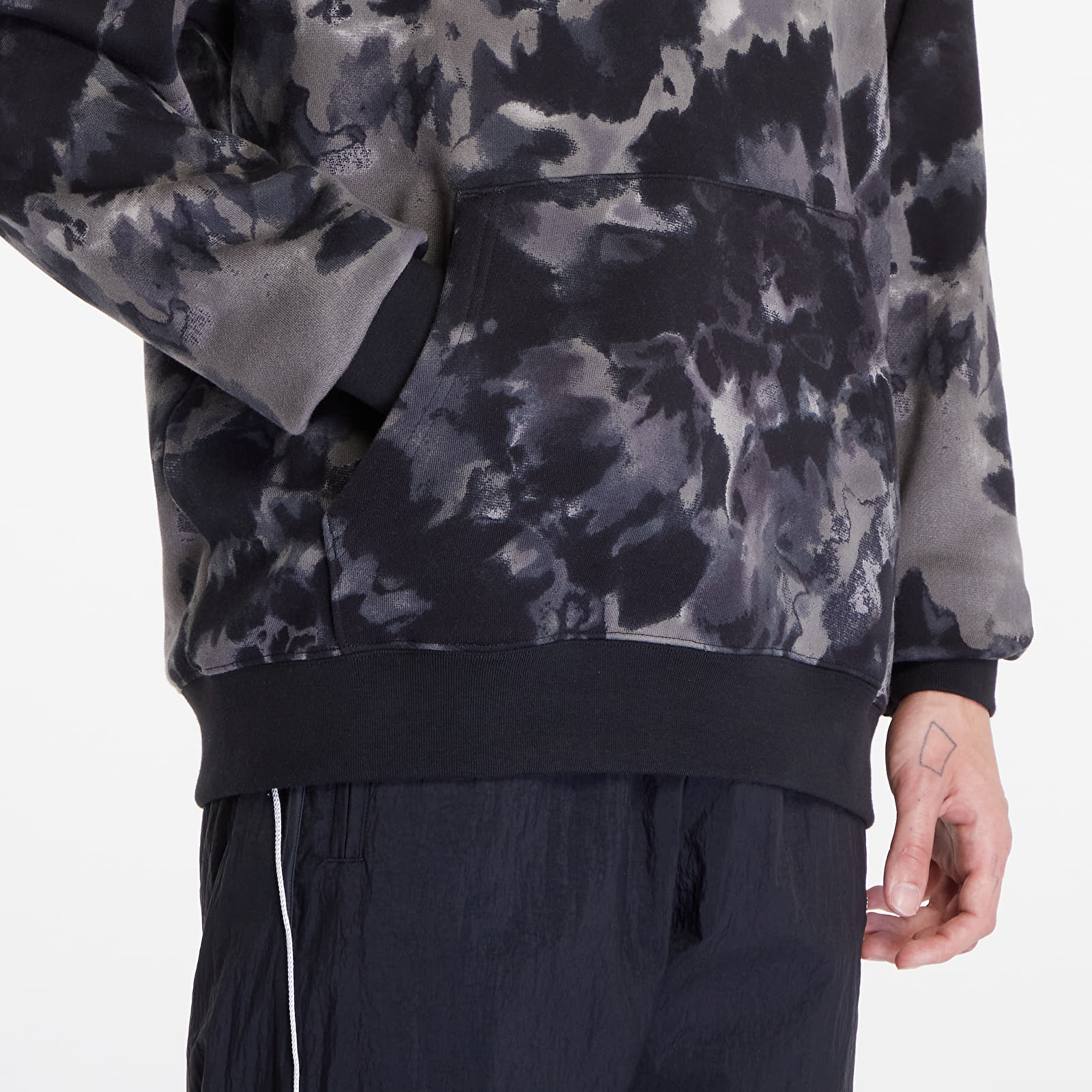 Kapuutsikud ja kampsunid adidas Originals Tie-Dyed Hoodie Black Camo