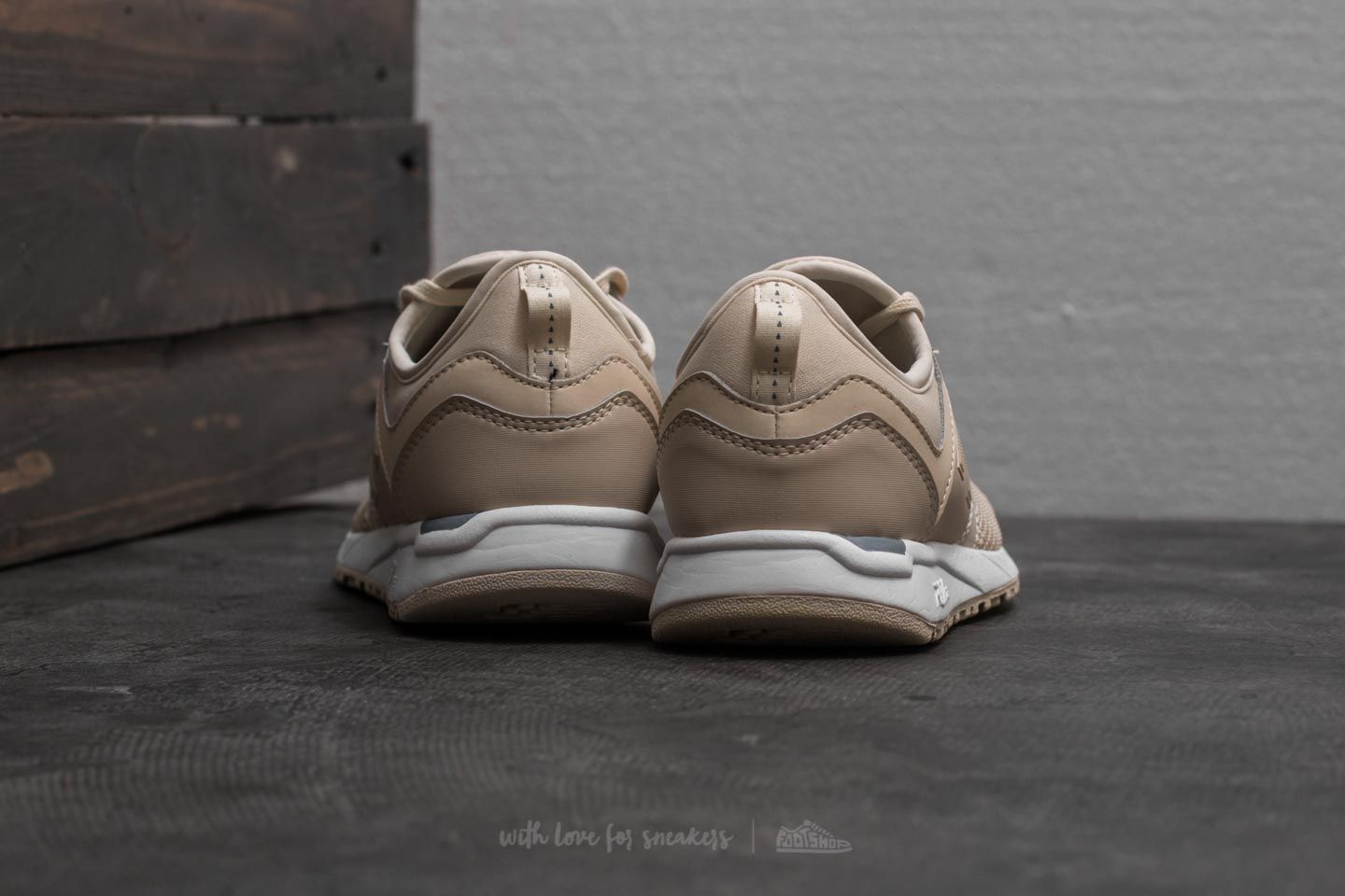 Dámské tenisky a boty New Balance 247 Brown