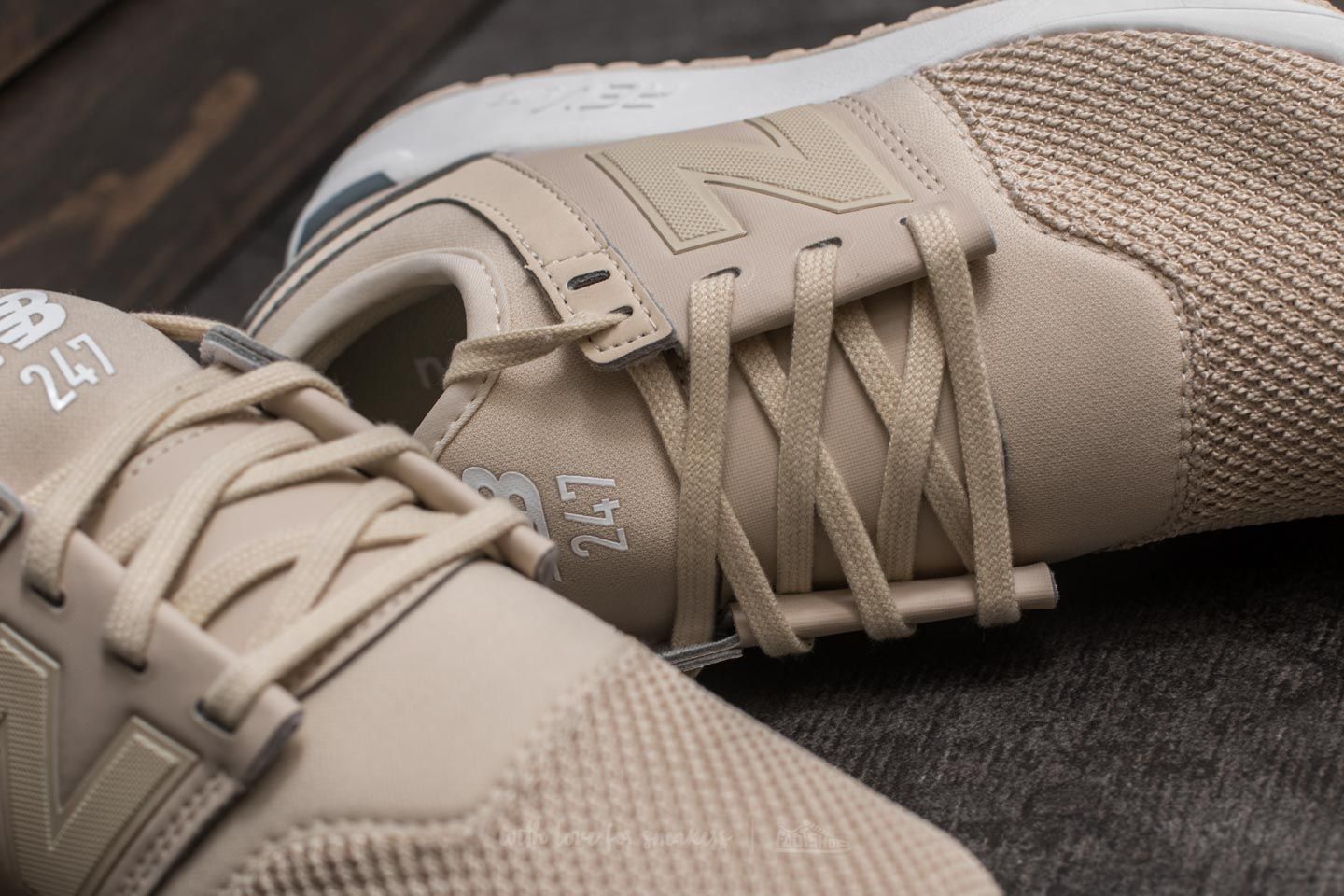 Dámské tenisky a boty New Balance 247 Brown