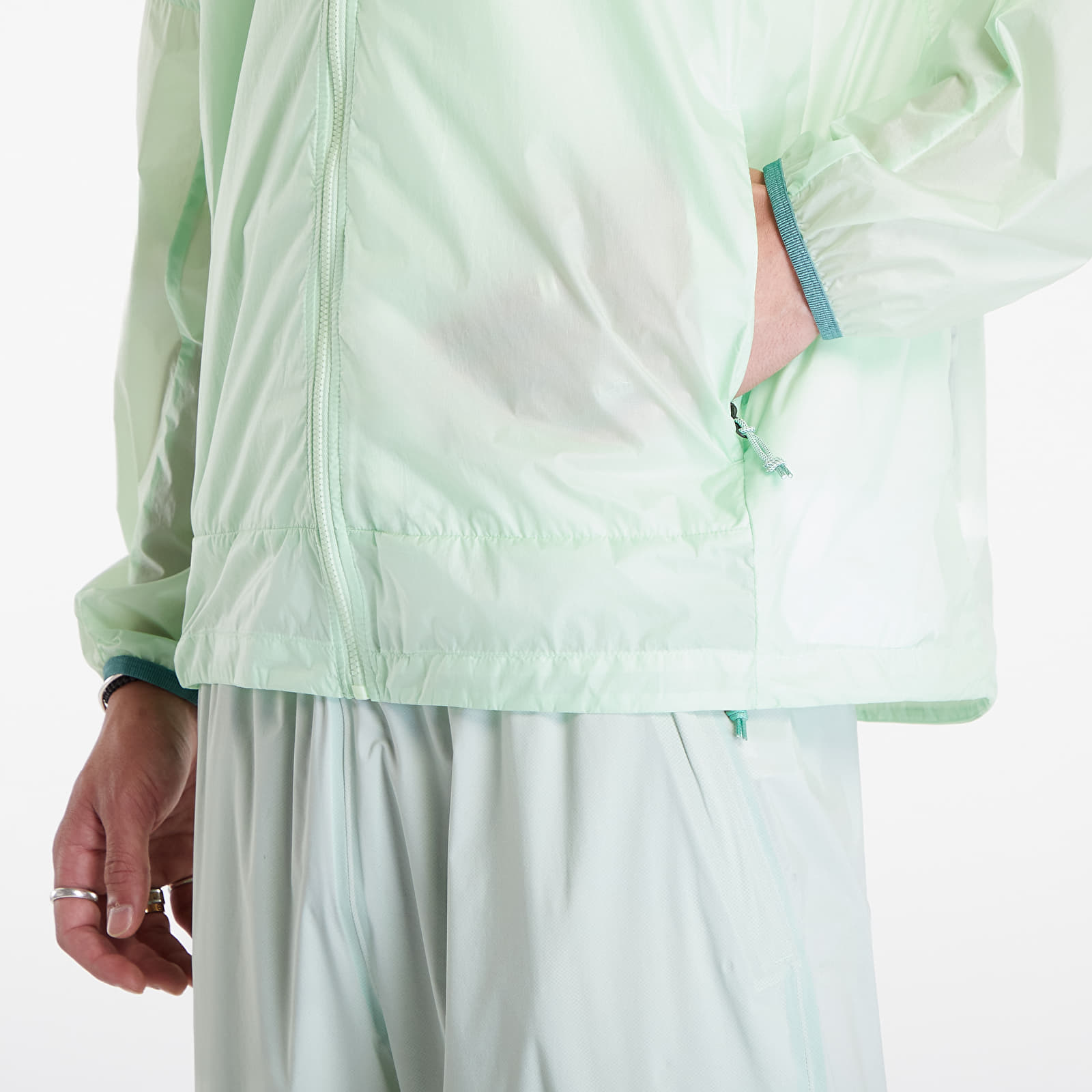 Pánské bundy Nike ACG "Cinder Cone" Men's Windproof Jacket Vapor Green/ Bicoastal/ Summit White