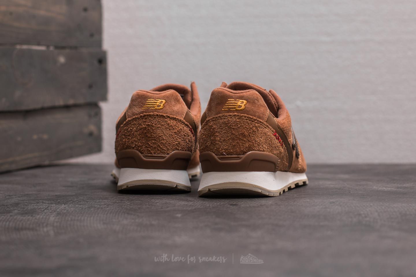 Zapatillas mujer New Balance 996 Brown White Footshop