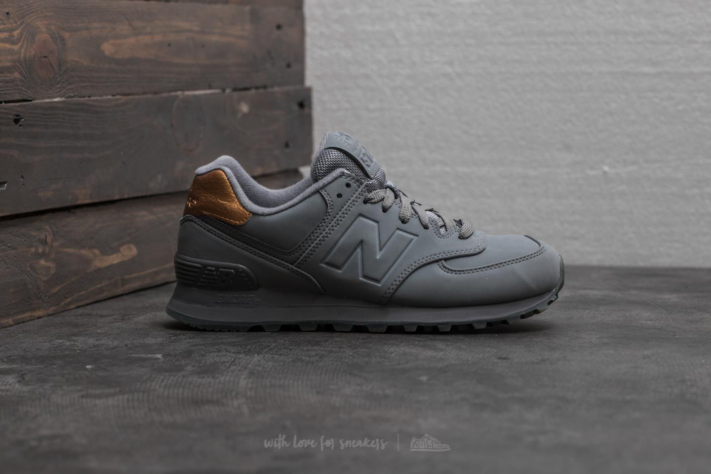 Moteriška avalynė New Balance 574 Grey/ Gold