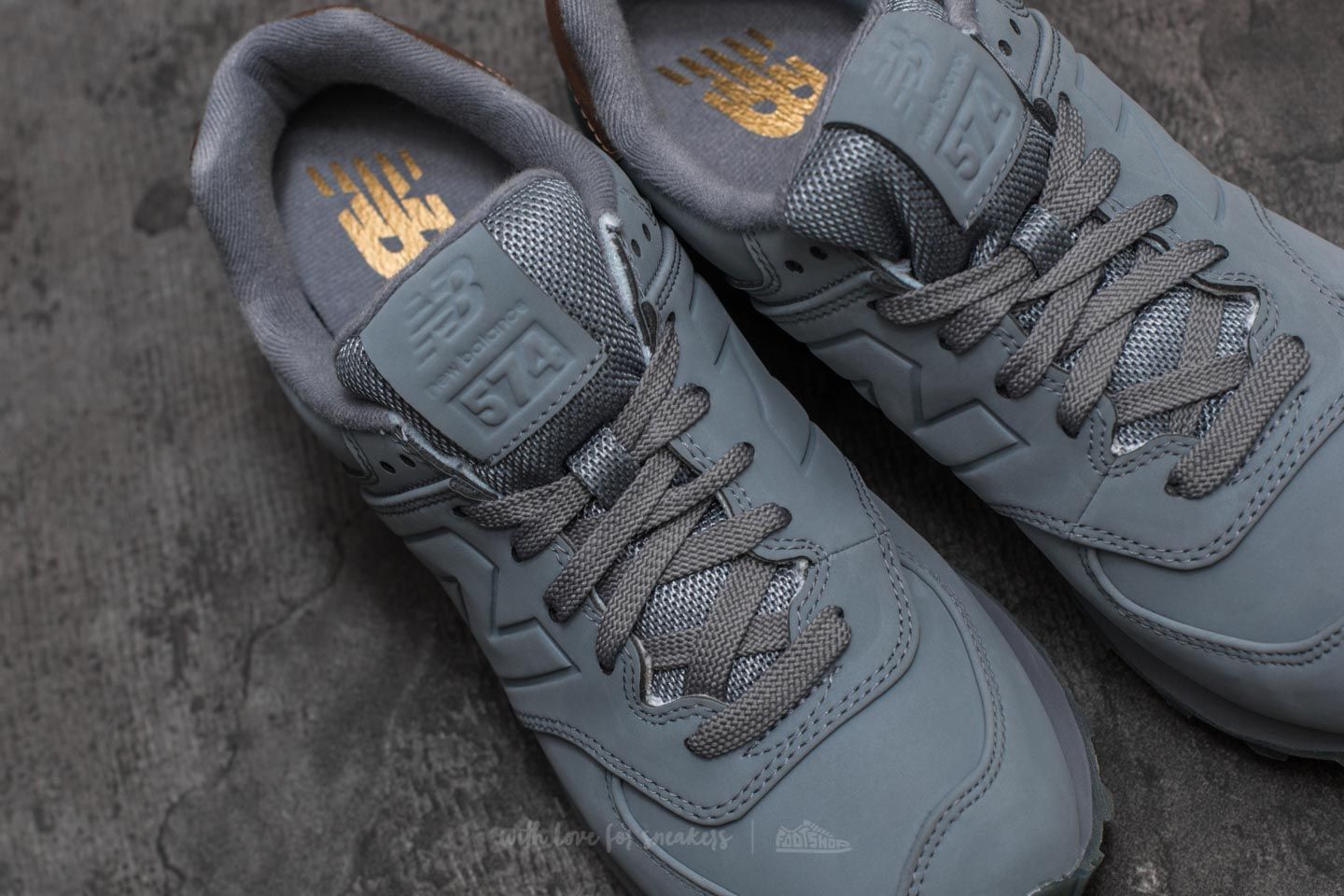 New balance 574 grey & gold women shop