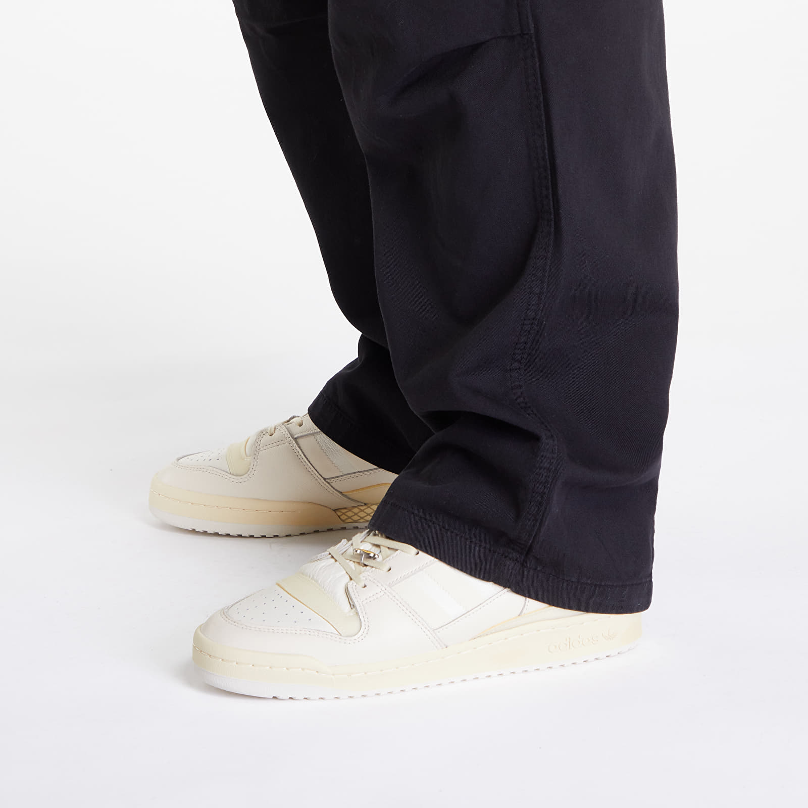 Pantaloni și blugi Carhartt WIP Cole Cargo Pant Black Garment Dyed