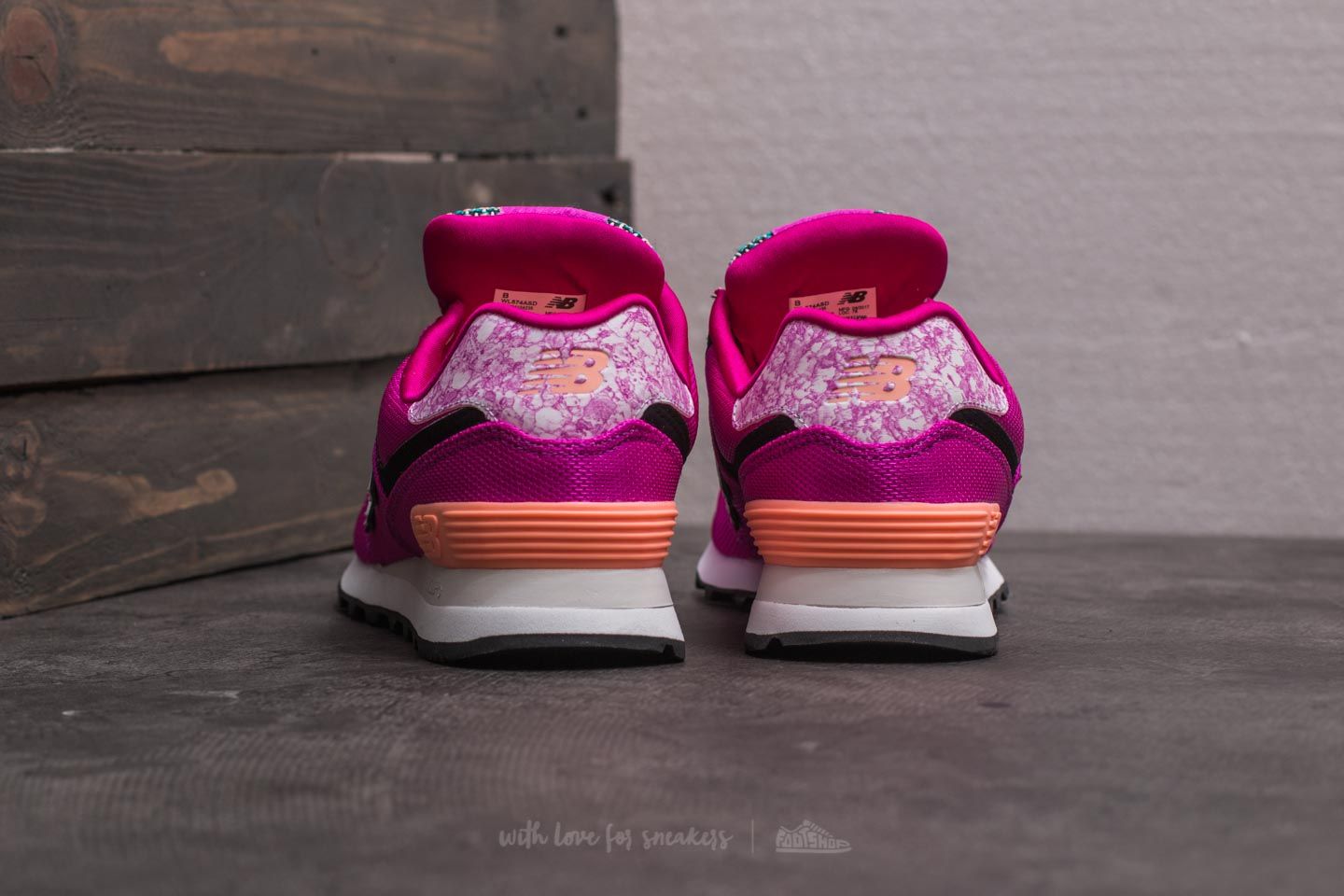 Sko til kvinder New Balance 574 Violet/ White/ Black