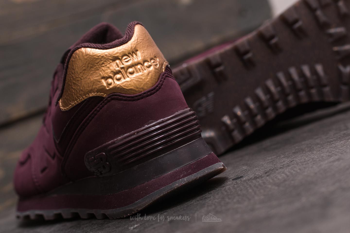 New balance 574 burgundy and gold shop