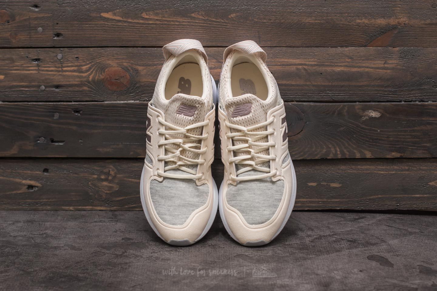Buty damskie New Balance 420 Light Yellow Silver Grey White Footshop