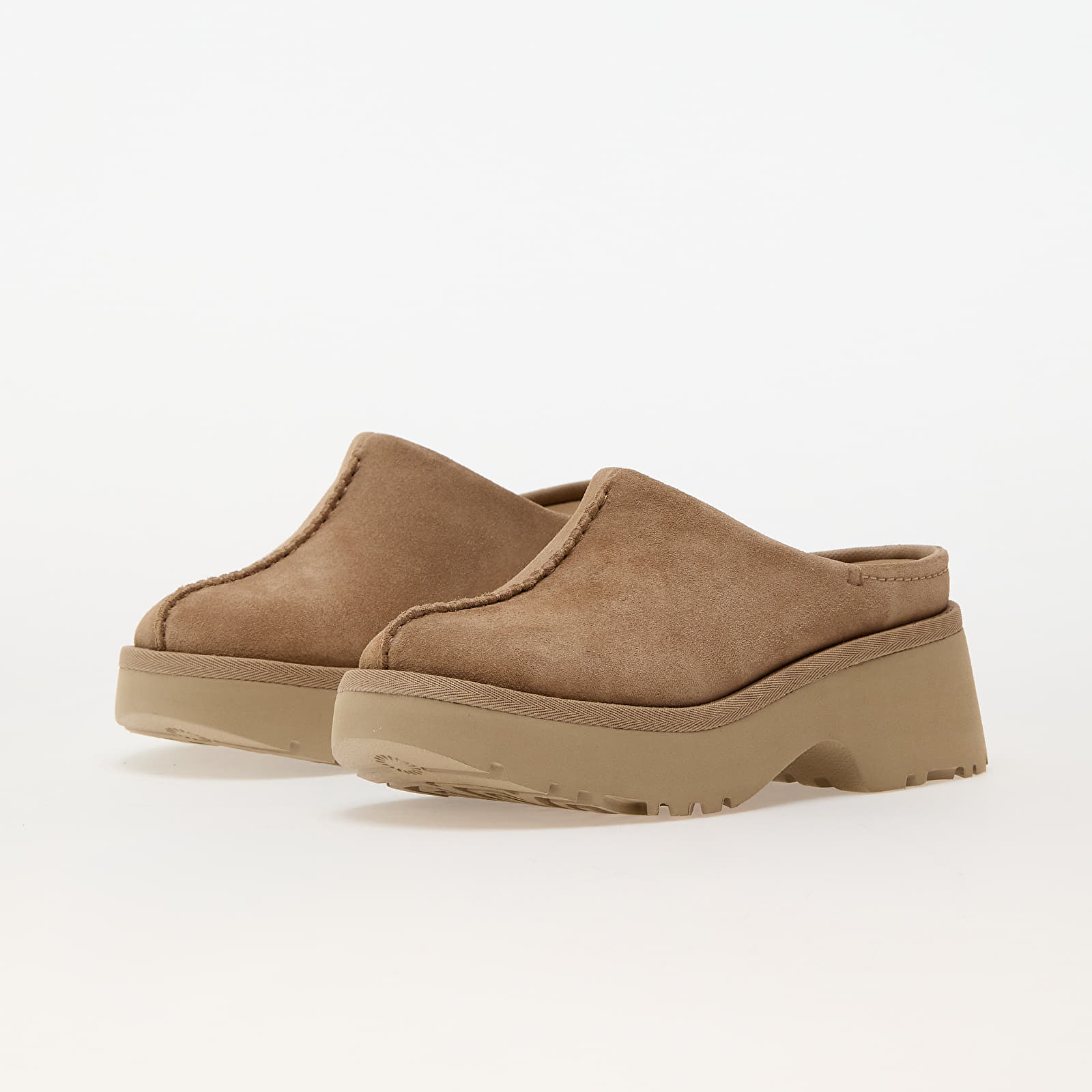 Chaussures et baskets femme UGG W New Heights Clog Sand