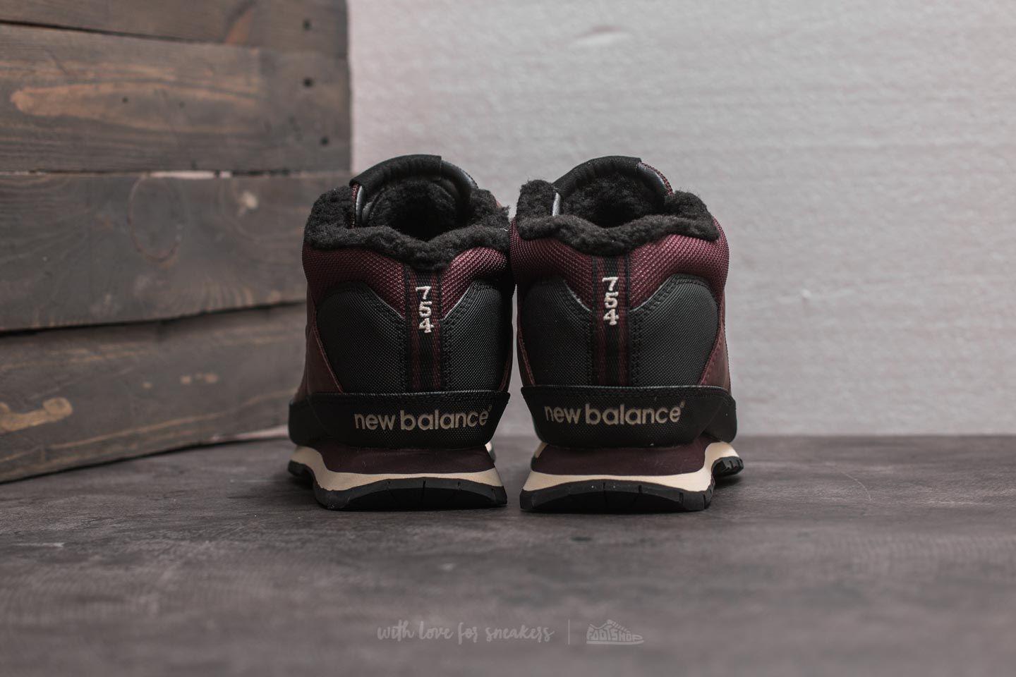 Men s shoes New Balance 754 Brown Black White Footshop
