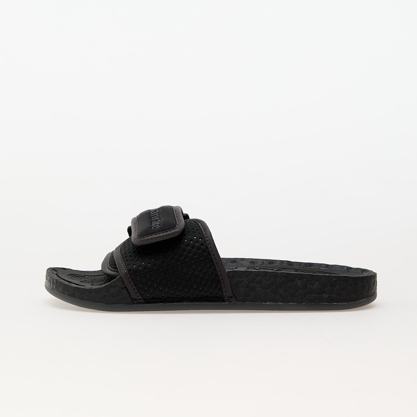 Levně Tenisky adidas x Pharrell Williams Chancletas Hu Core Black/ Utility Black/ Core Black
