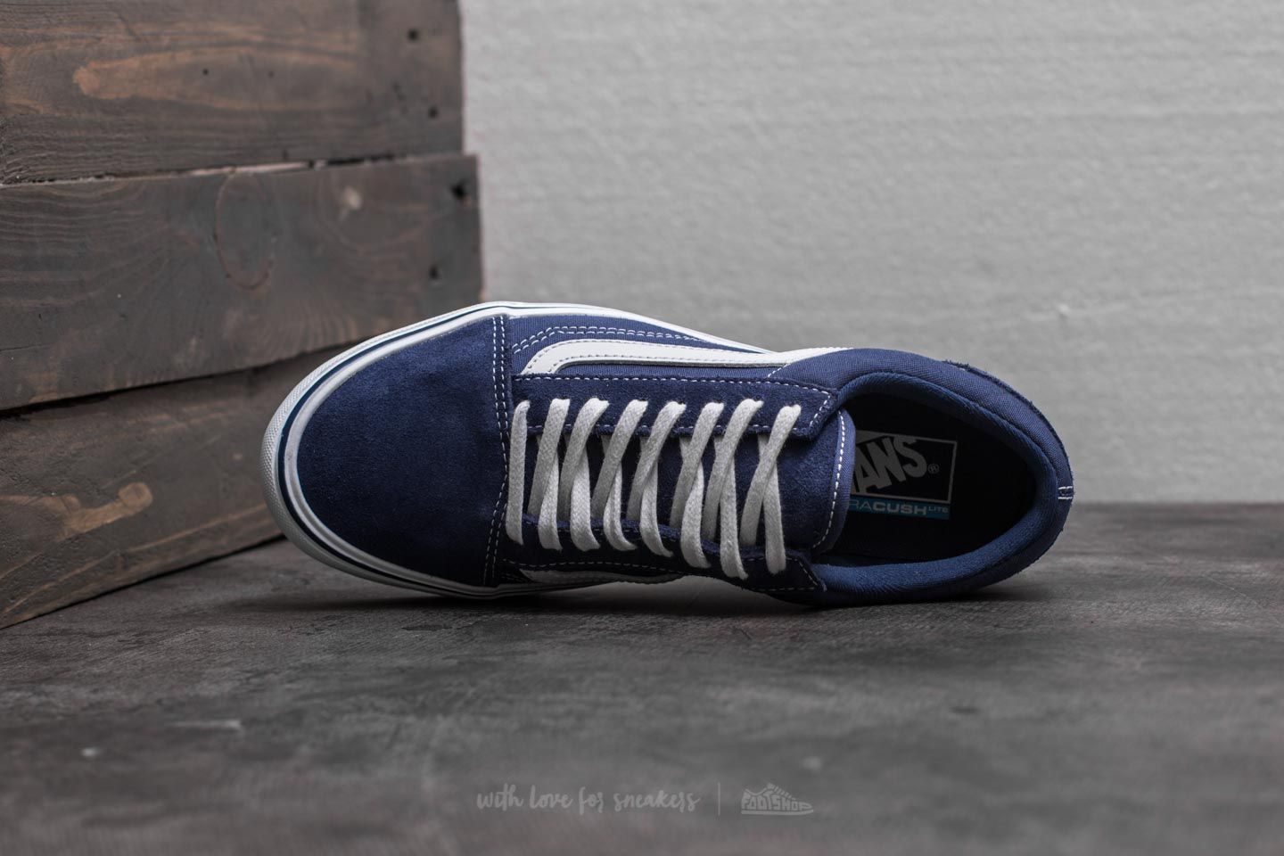 Suede old skool lite sales shoes