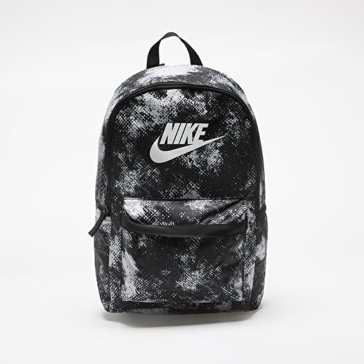 Black and silver nike backpack new arrivals