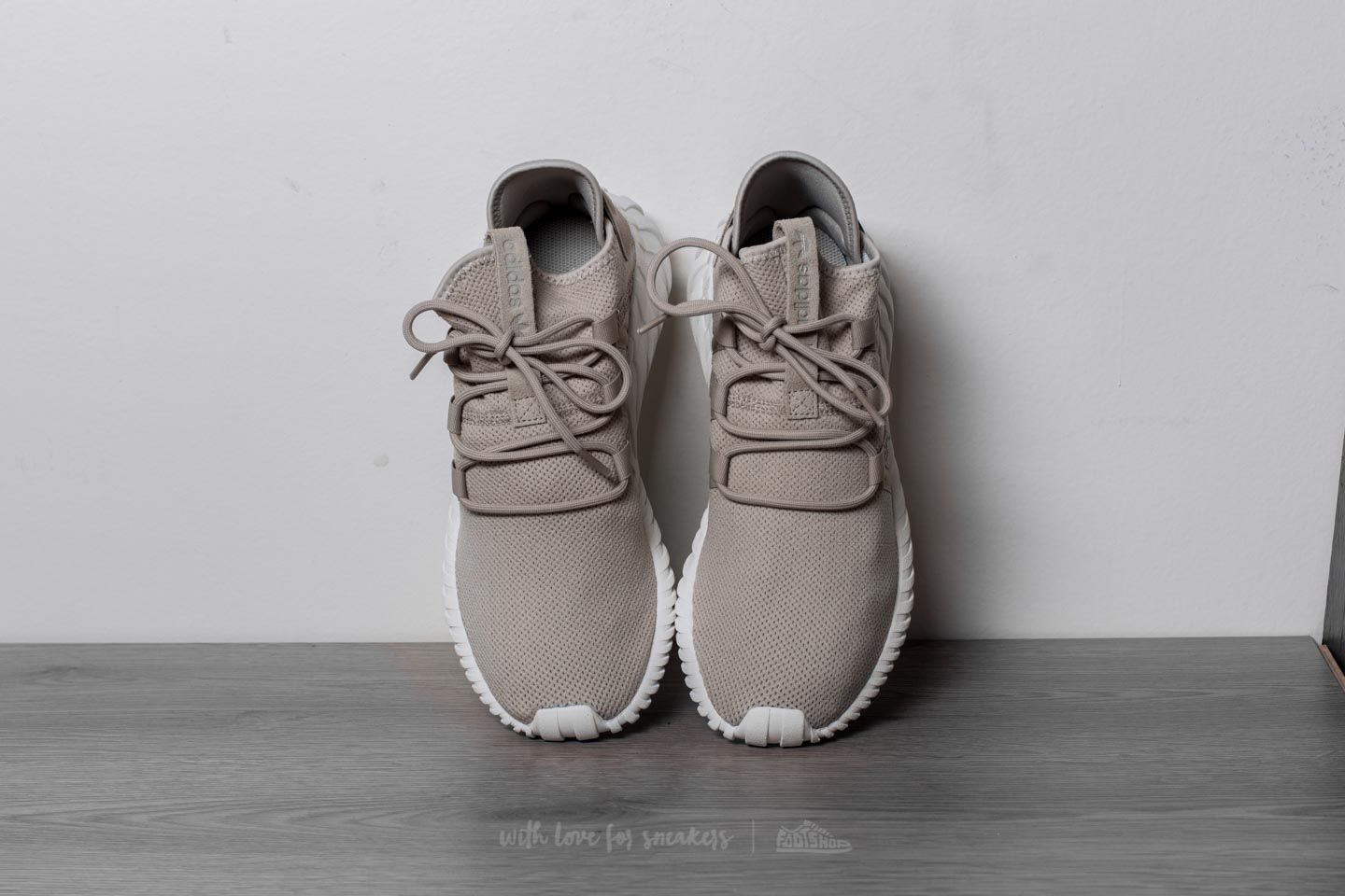 Damen Sneaker und Schuhe adidas Tubular Dawn Light Brown Light Brown Crystal White Footshop