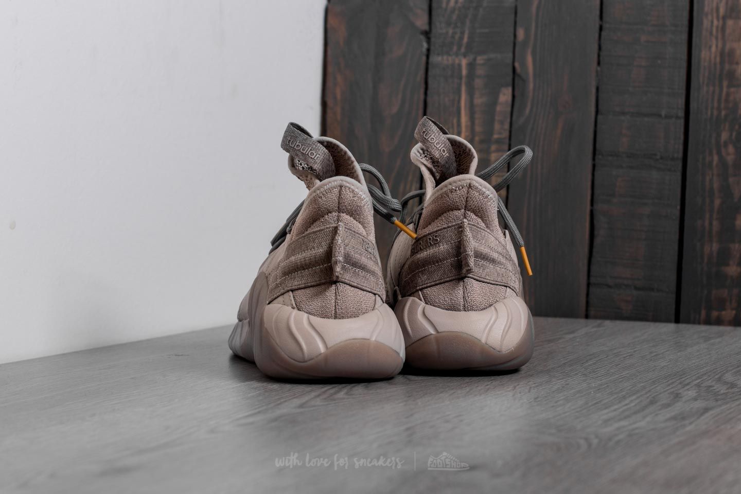 Adidas tubular rise online beige