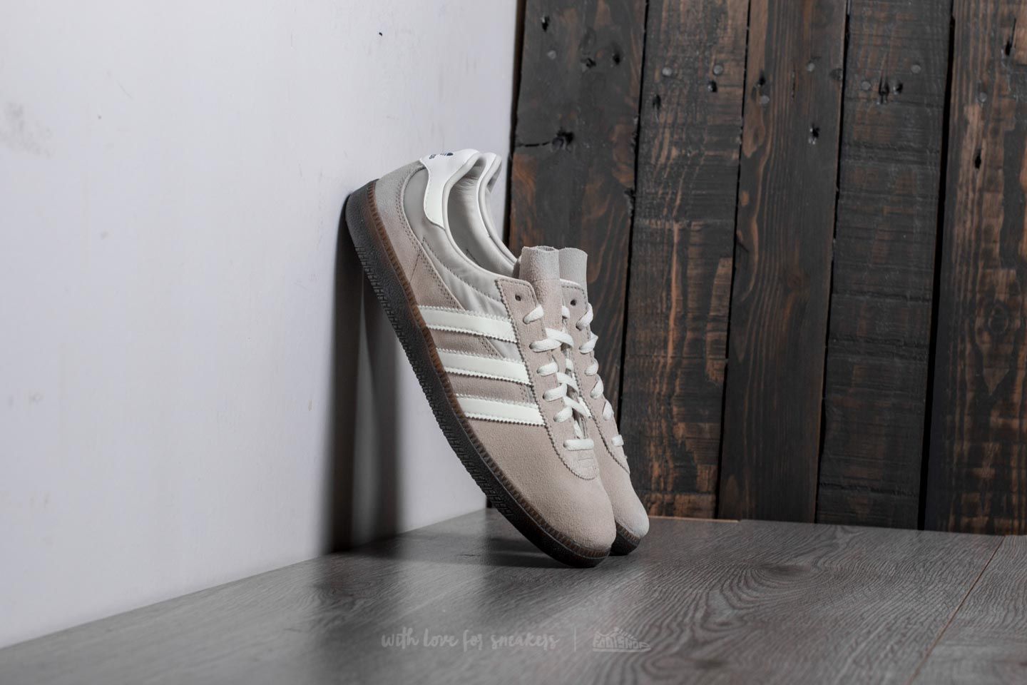 Men s shoes adidas GT Wensley Spezial Clear Brown Off White