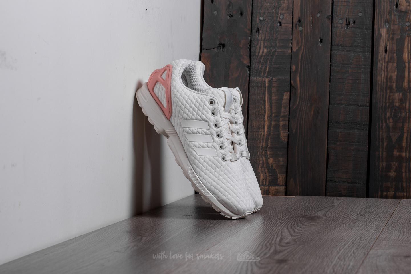 Chaussures et baskets femme adidas ZX Flux W Off White/ Off White/ Trace Pink