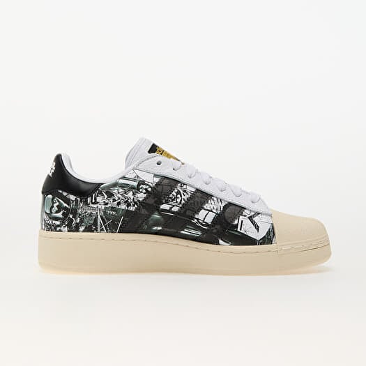 Men s shoes adidas x Nanzuka x Star Wars Superstar XLG Ftw White Core Black Gold Metallic Footshop
