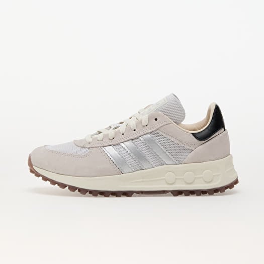 La trainer white shop