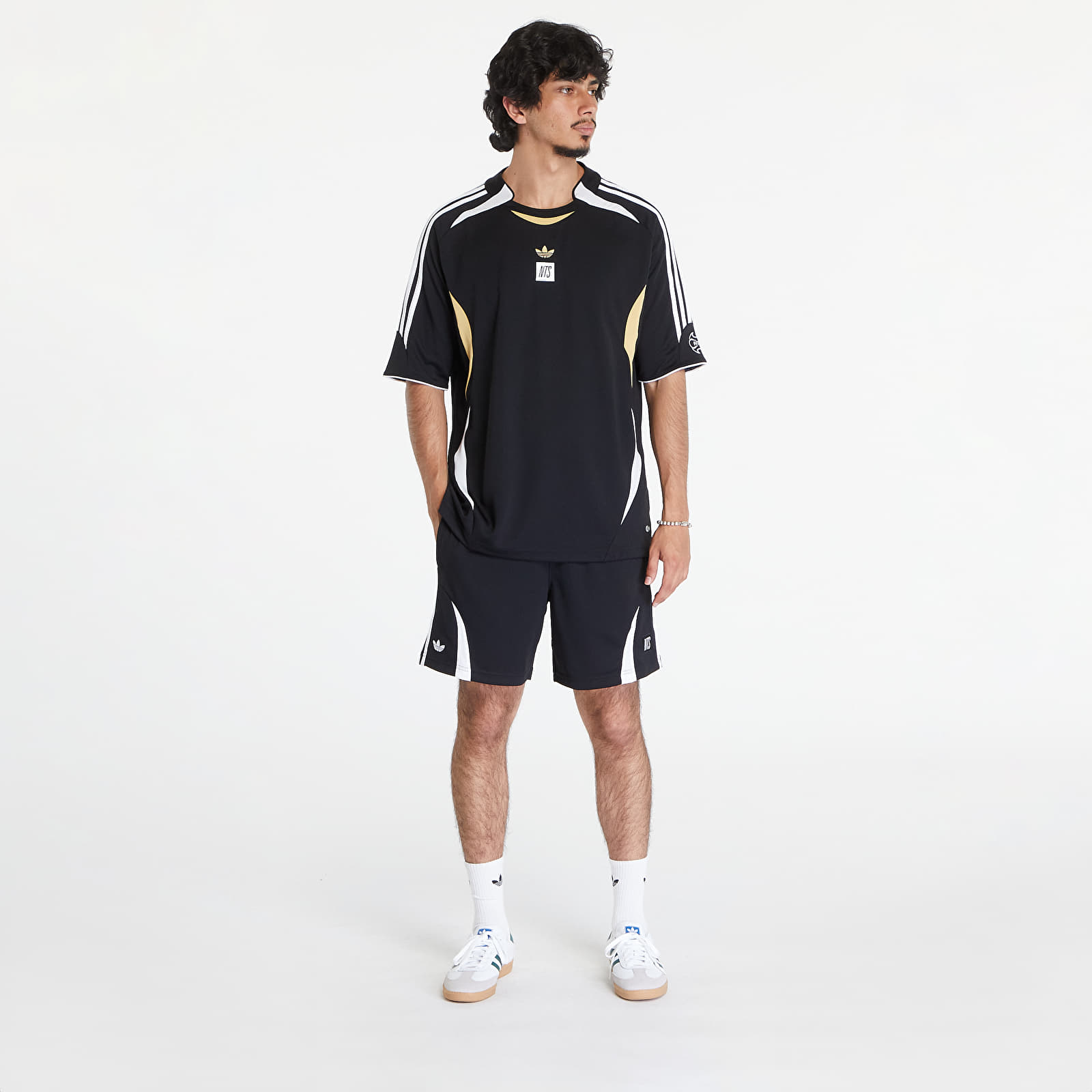 T-shirts adidas x  NTS Radio Jersey Black