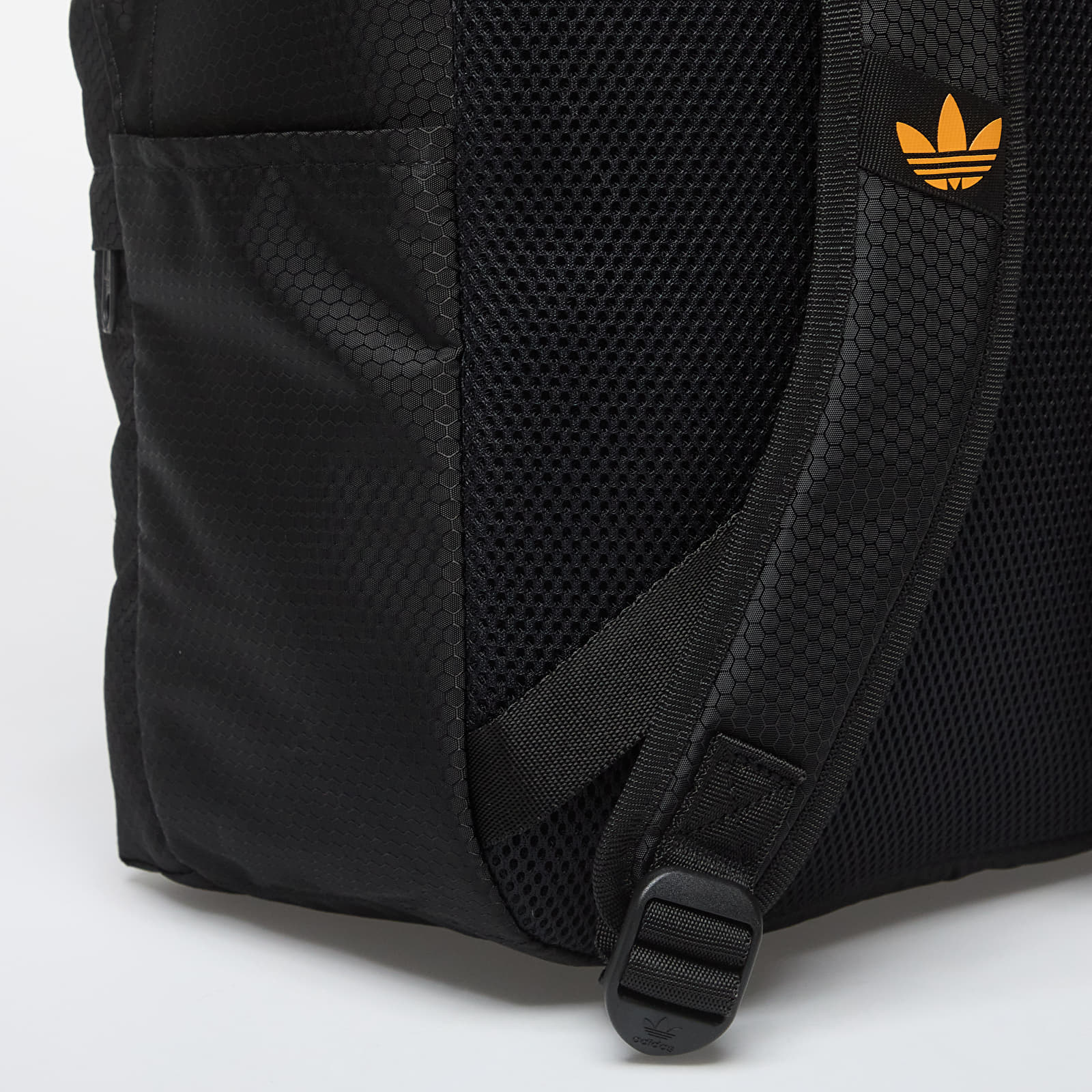 Eqt classic backpack top