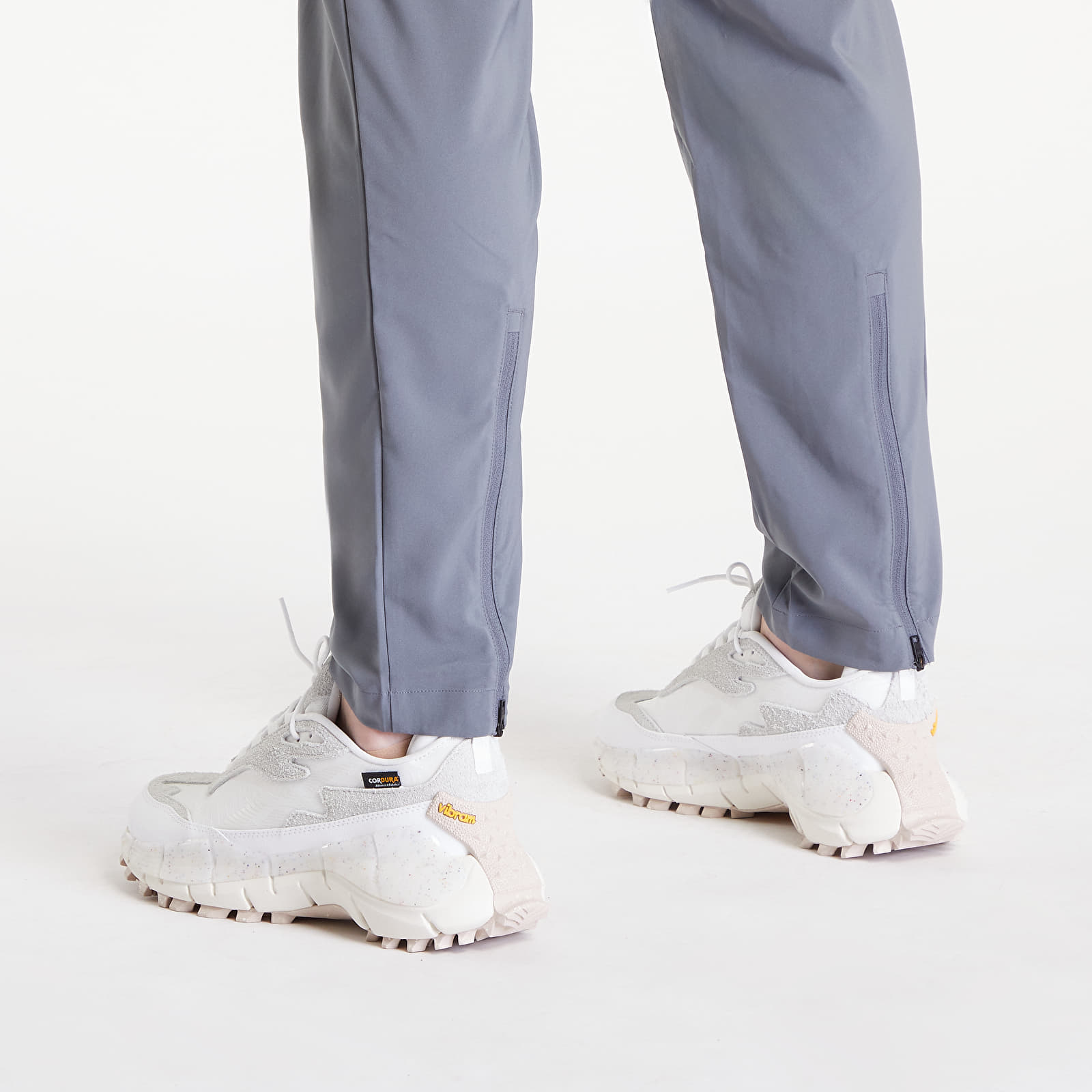 Pánské kalhoty Reebok Id Train Woven Pant Grey