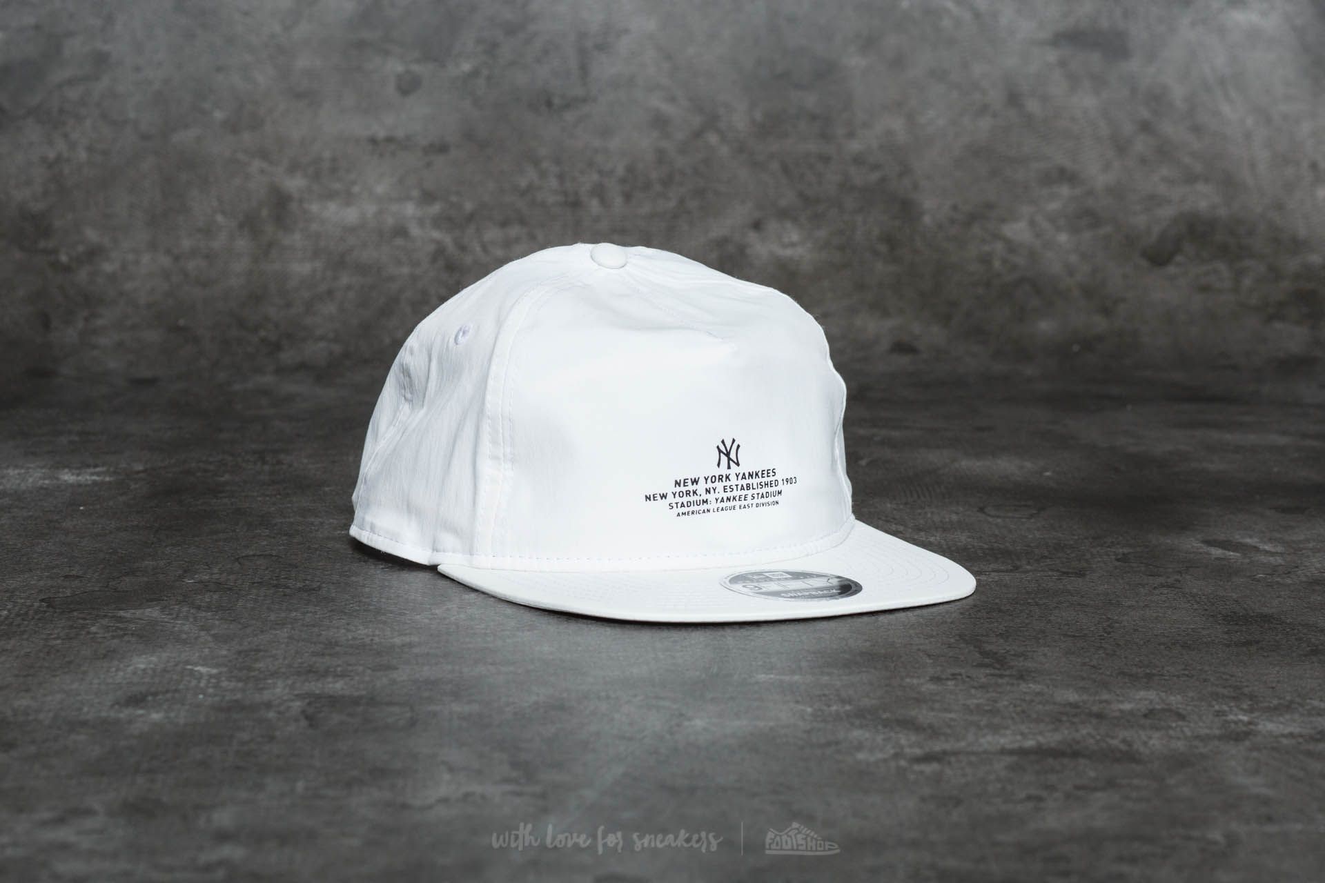Шапки New Era 9Fifty Monochrome Script New York Yankees Cap White